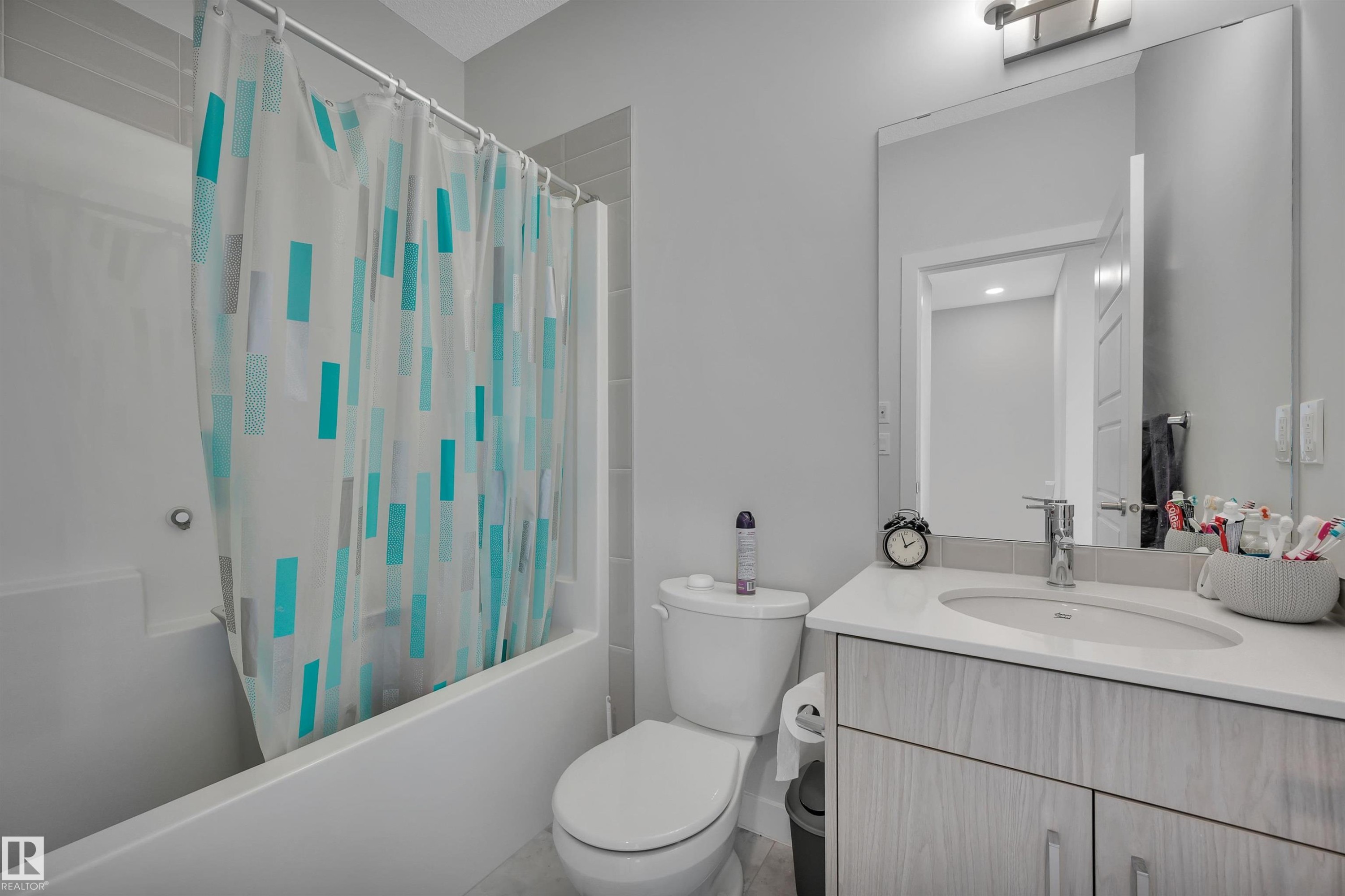 141 804 Welsh Drive, Edmonton, AB - Indoor Photo Showing Bathroom