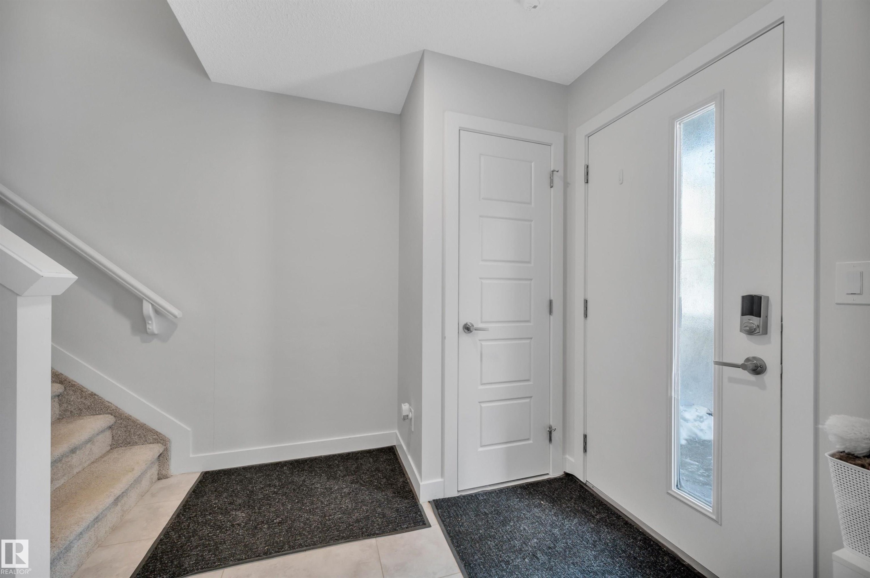 141 804 Welsh Drive, Edmonton, AB - Indoor Photo Showing Other Room