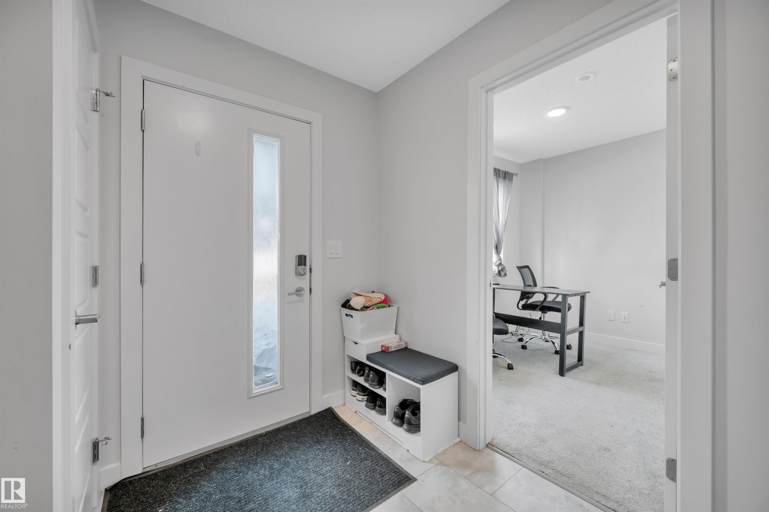 141 804 Welsh Drive, Edmonton, AB - Indoor Photo Showing Other Room