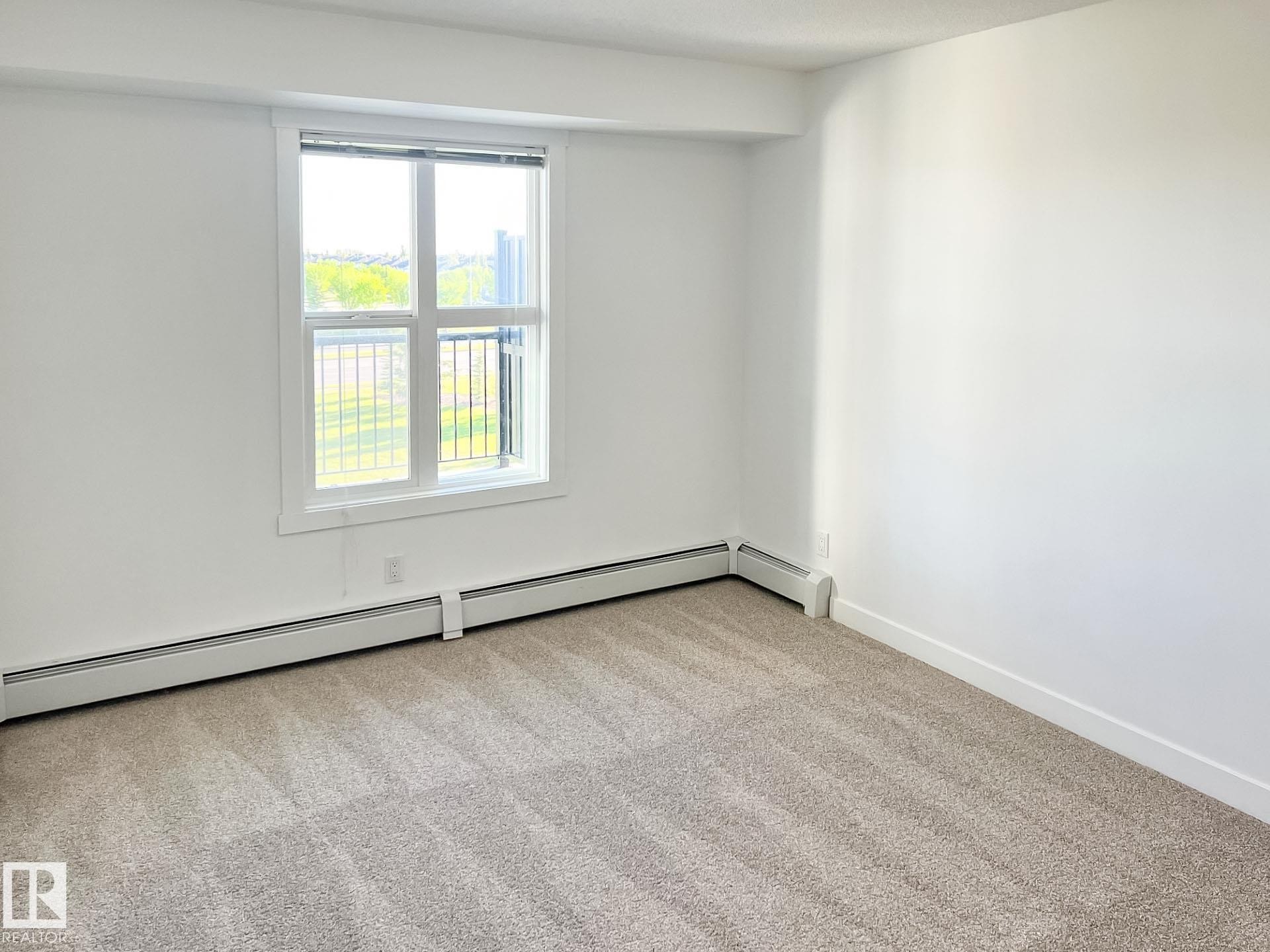 406 667 Watt Boulevard, Edmonton, AB - Indoor Photo Showing Other Room