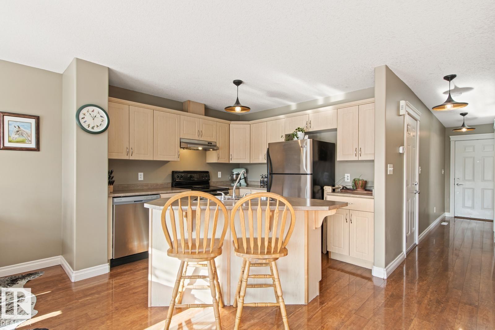 50 Meridian Loop, Stony Plain, AB - Indoor Photo Showing Kitchen With Stainless Steel Kitchen