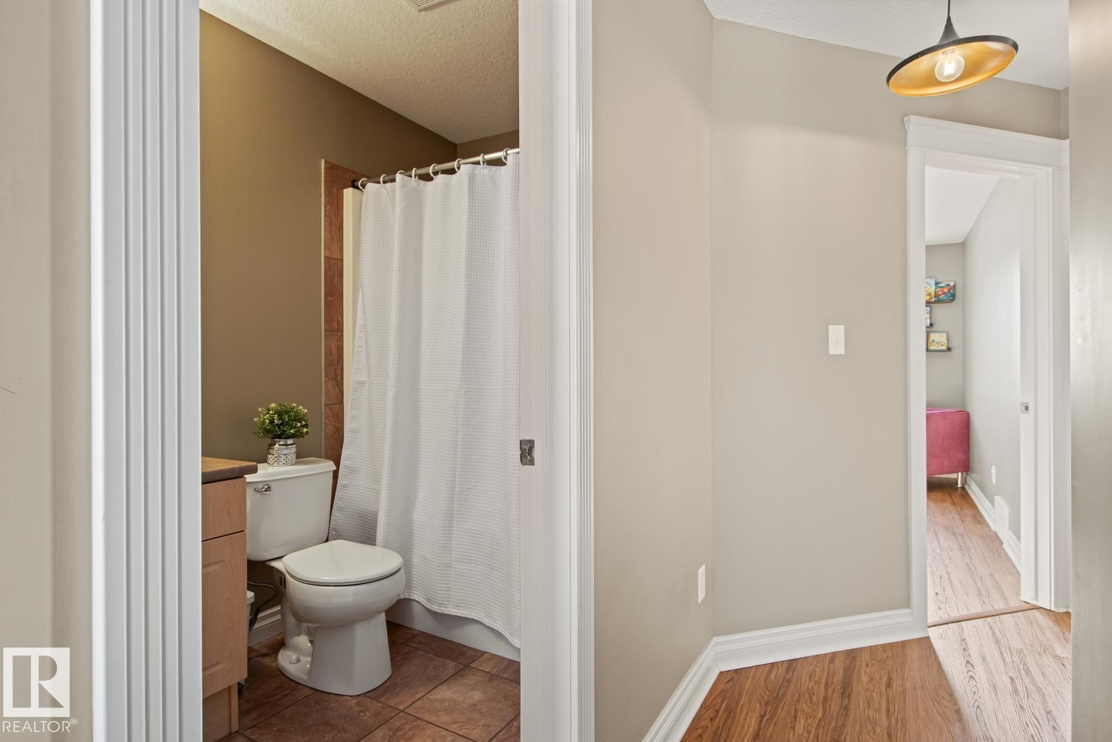50 Meridian Loop, Stony Plain, AB - Indoor Photo Showing Bathroom