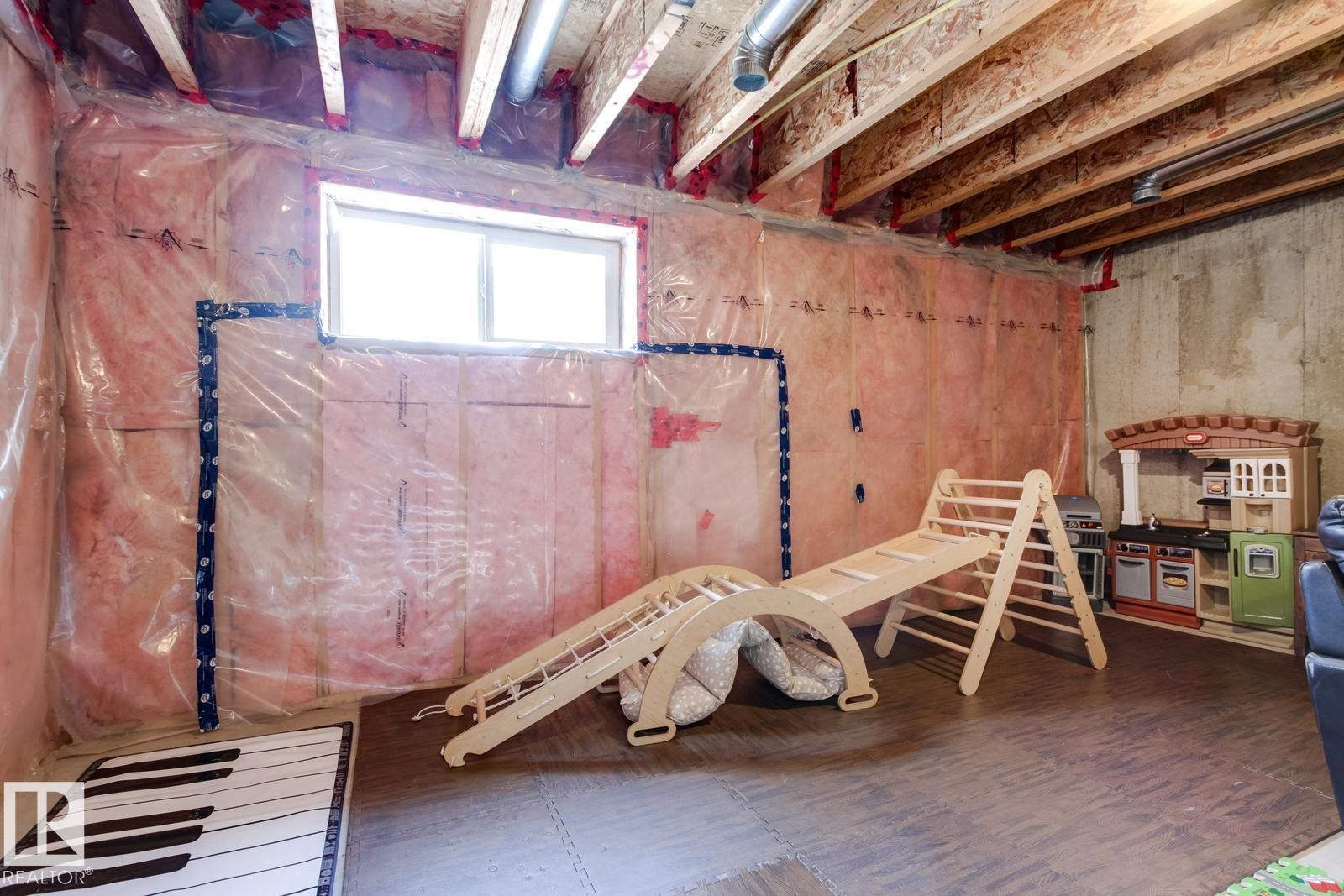 50 Meridian Loop, Stony Plain, AB - Indoor Photo Showing Basement