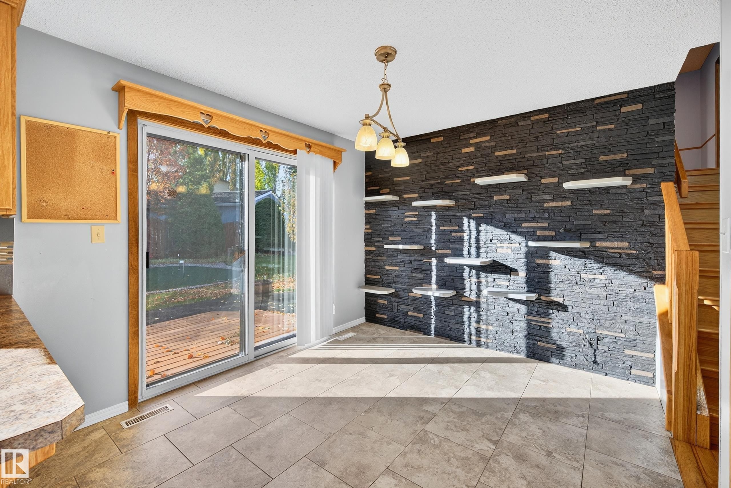 3917 43 Avenue, Leduc, AB - Indoor Photo Showing Other Room