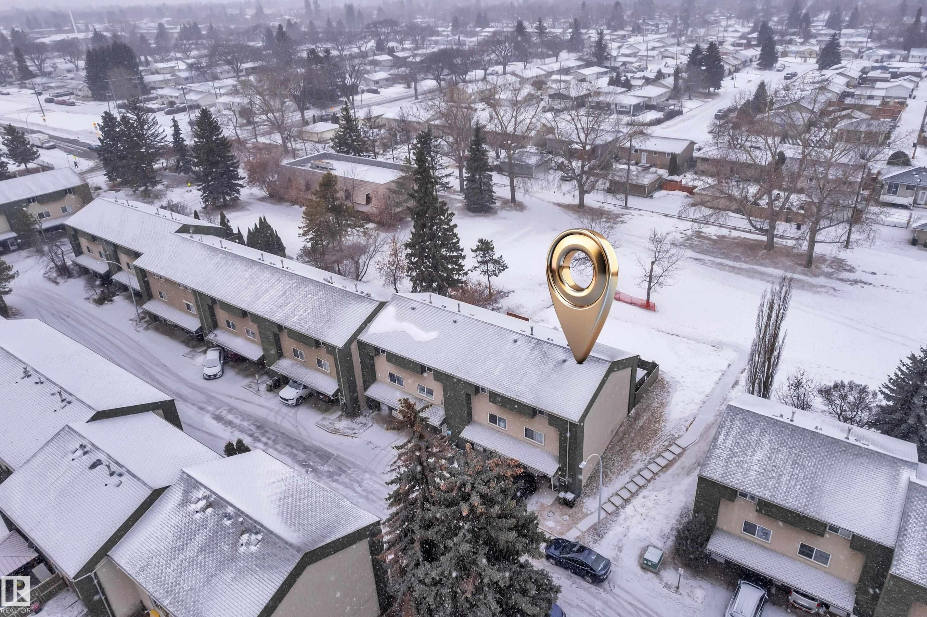 896 Abbottsfield Road Nw, Edmonton, AB - Outdoor