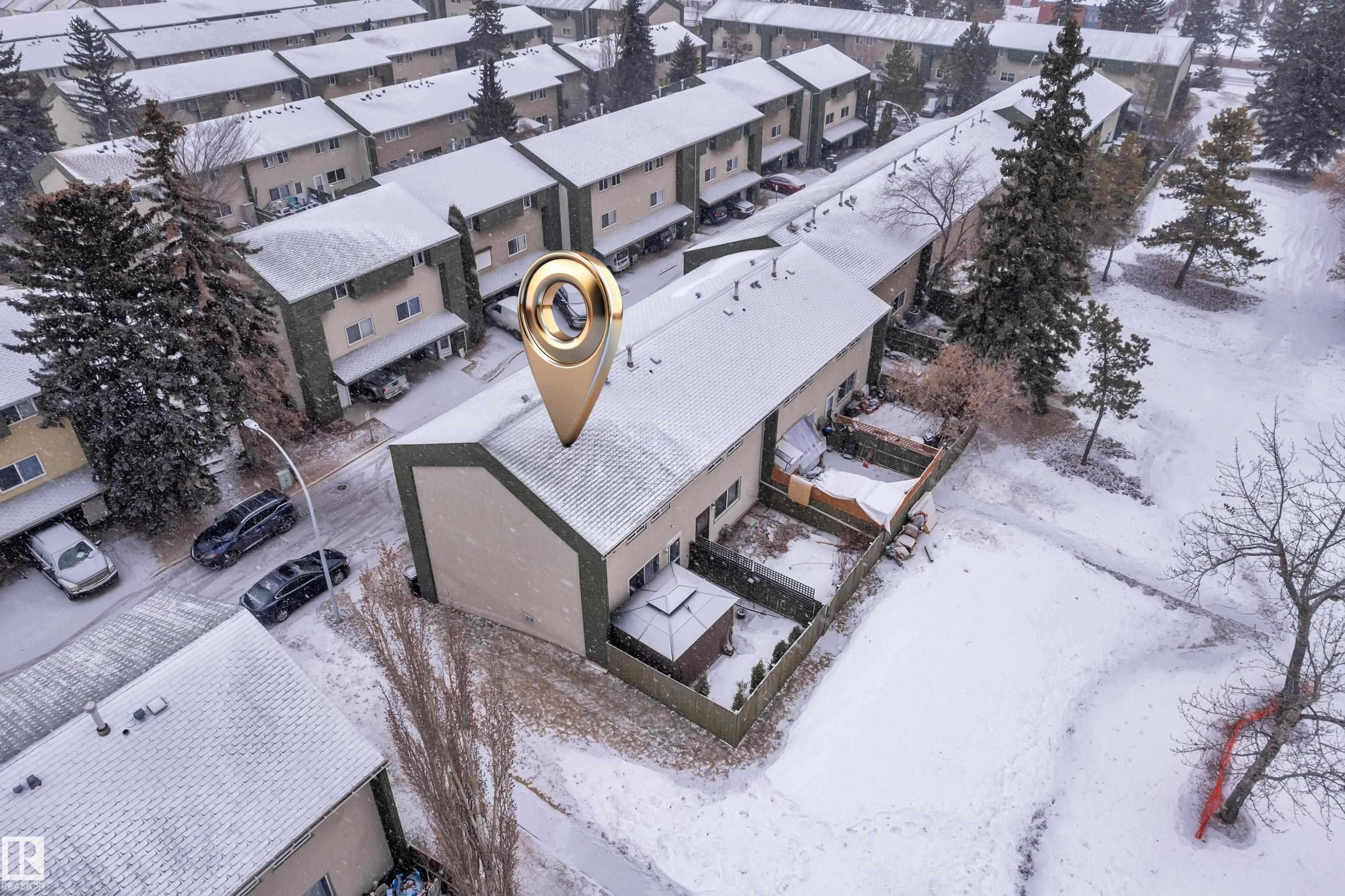 896 Abbottsfield Road Nw, Edmonton, AB - Outdoor