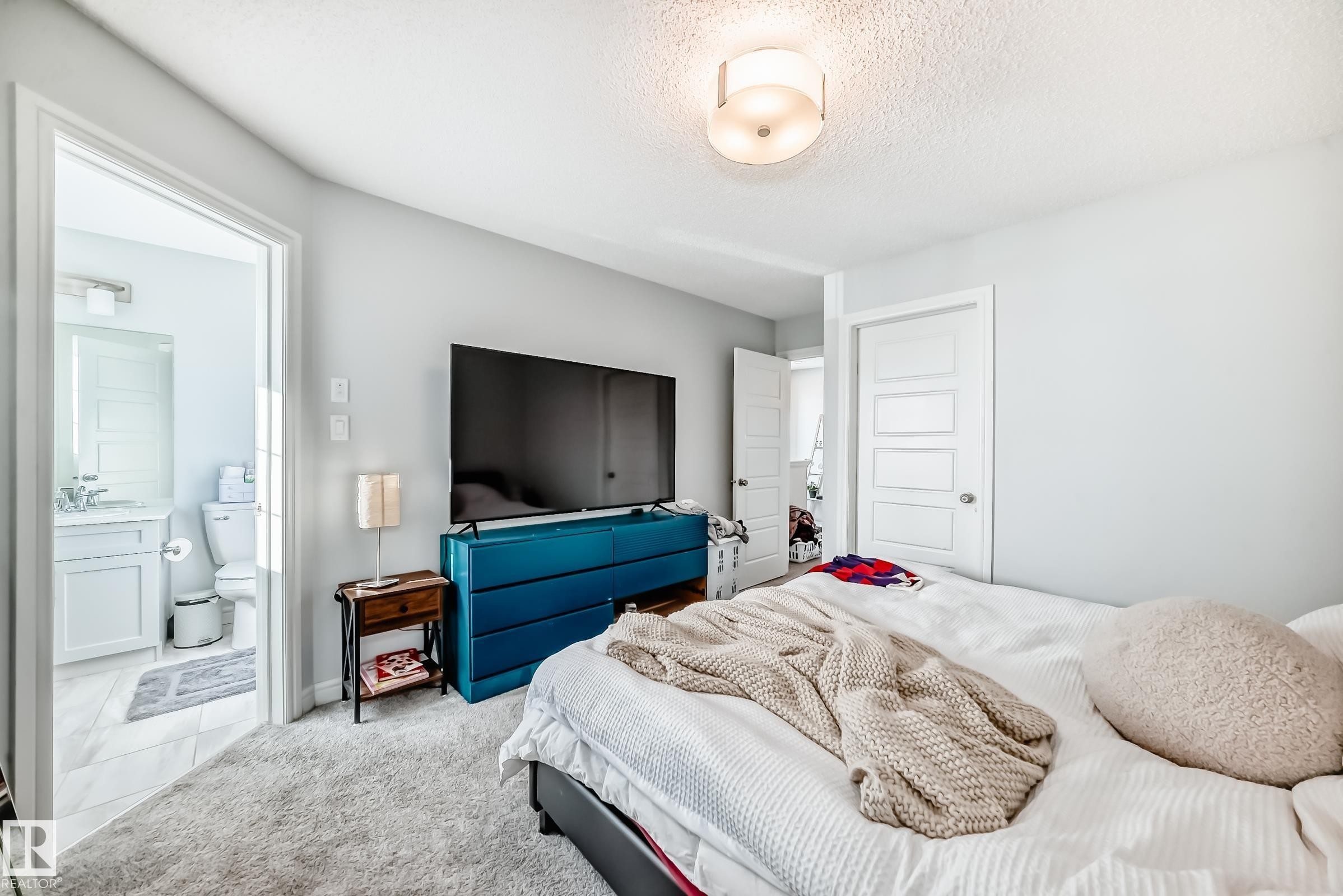 2 Southpointe Boulevard, Fort Saskatchewan, AB - Indoor Photo Showing Bedroom