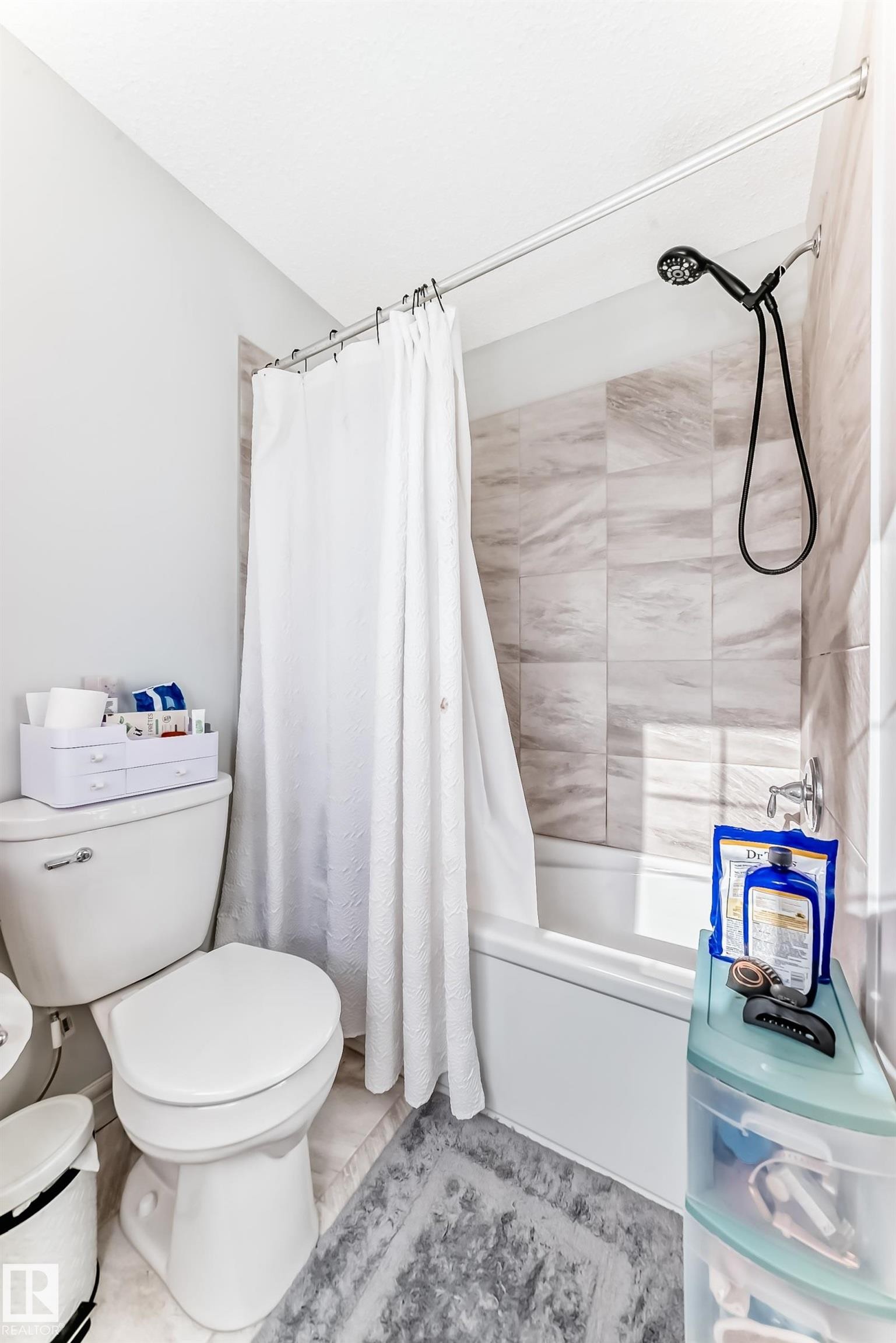 2 Southpointe Boulevard, Fort Saskatchewan, AB - Indoor Photo Showing Bathroom