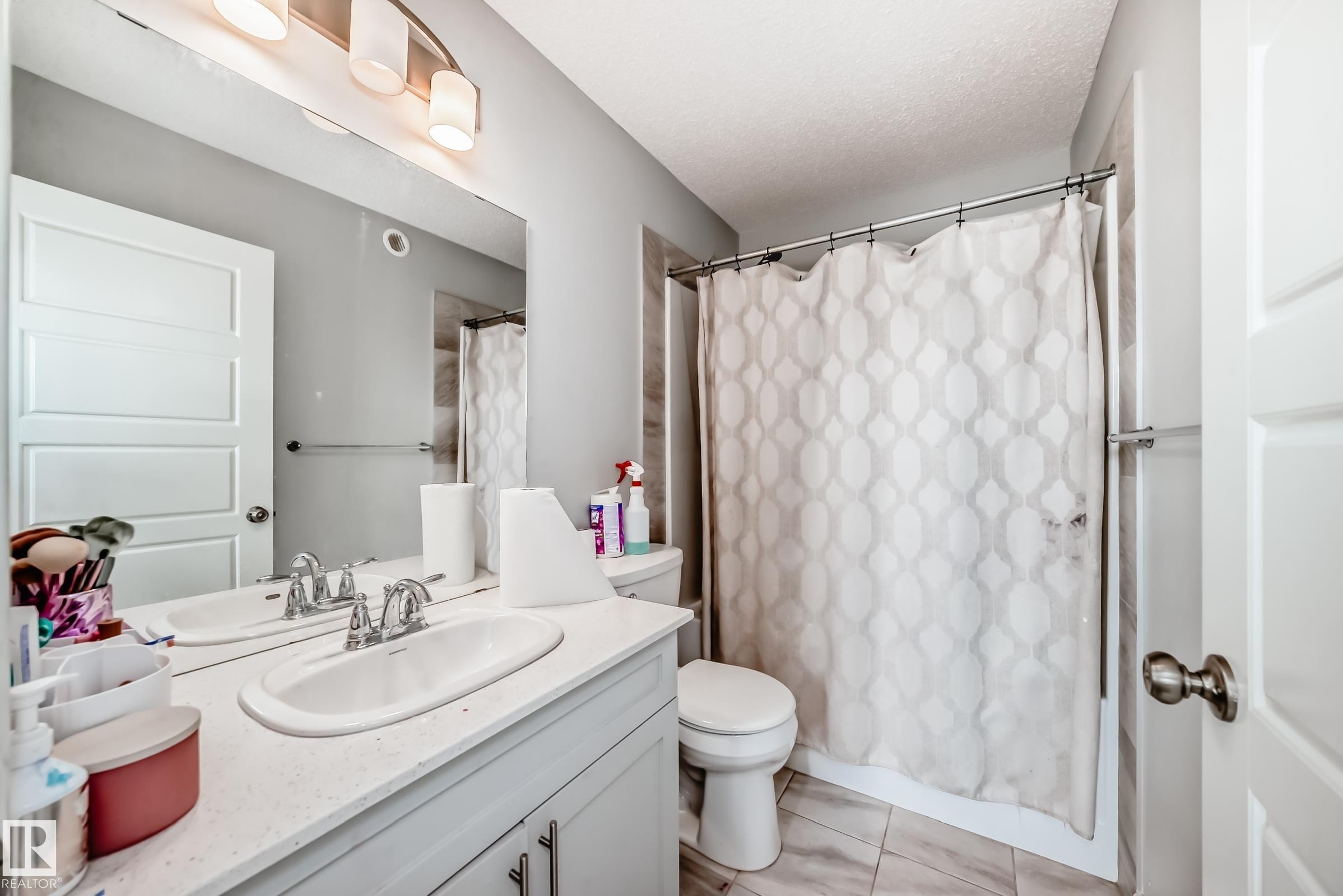 2 Southpointe Boulevard, Fort Saskatchewan, AB - Indoor Photo Showing Bathroom