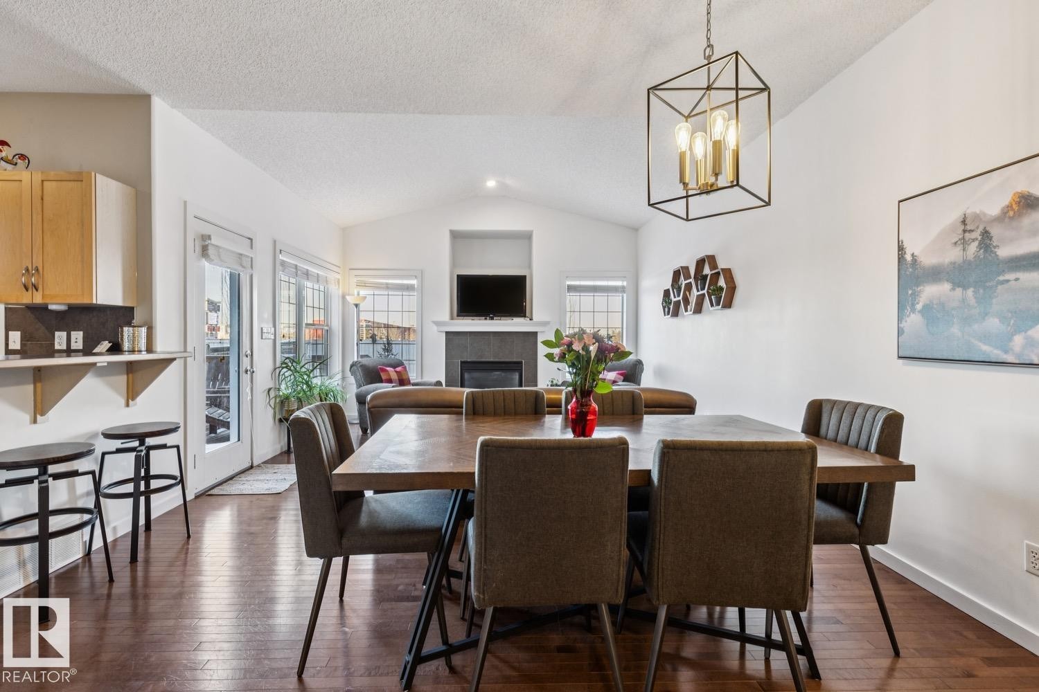 3127 Trelle Loop, Edmonton, AB - Indoor Photo Showing Dining Room