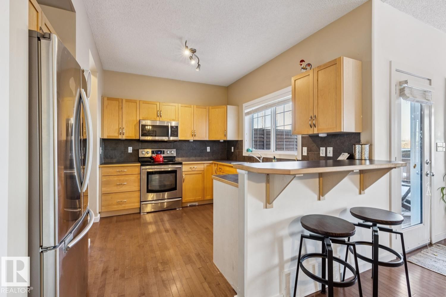 3127 Trelle Loop, Edmonton, AB - Indoor Photo Showing Kitchen