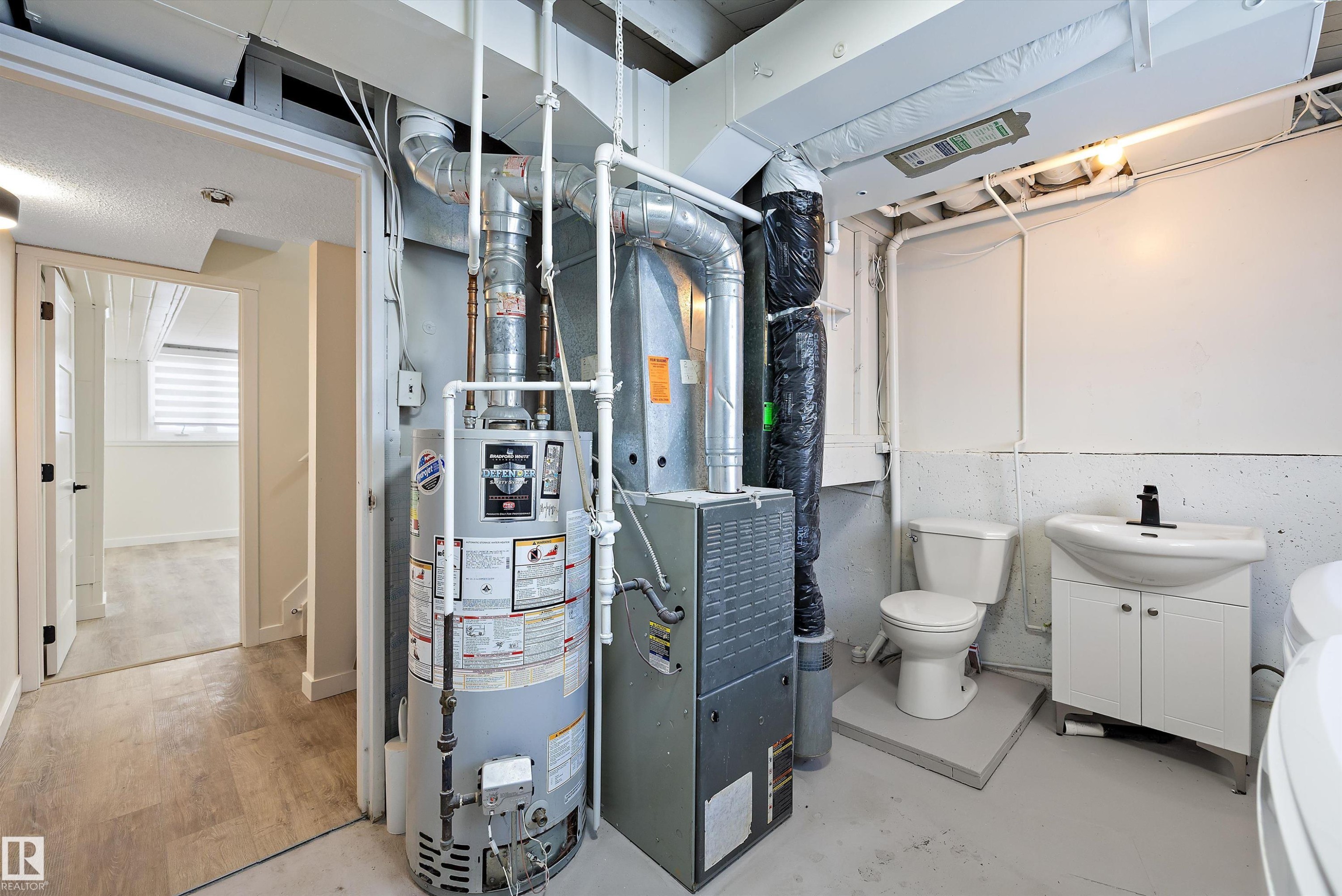 130 Callingwood Two, Edmonton, AB - Indoor