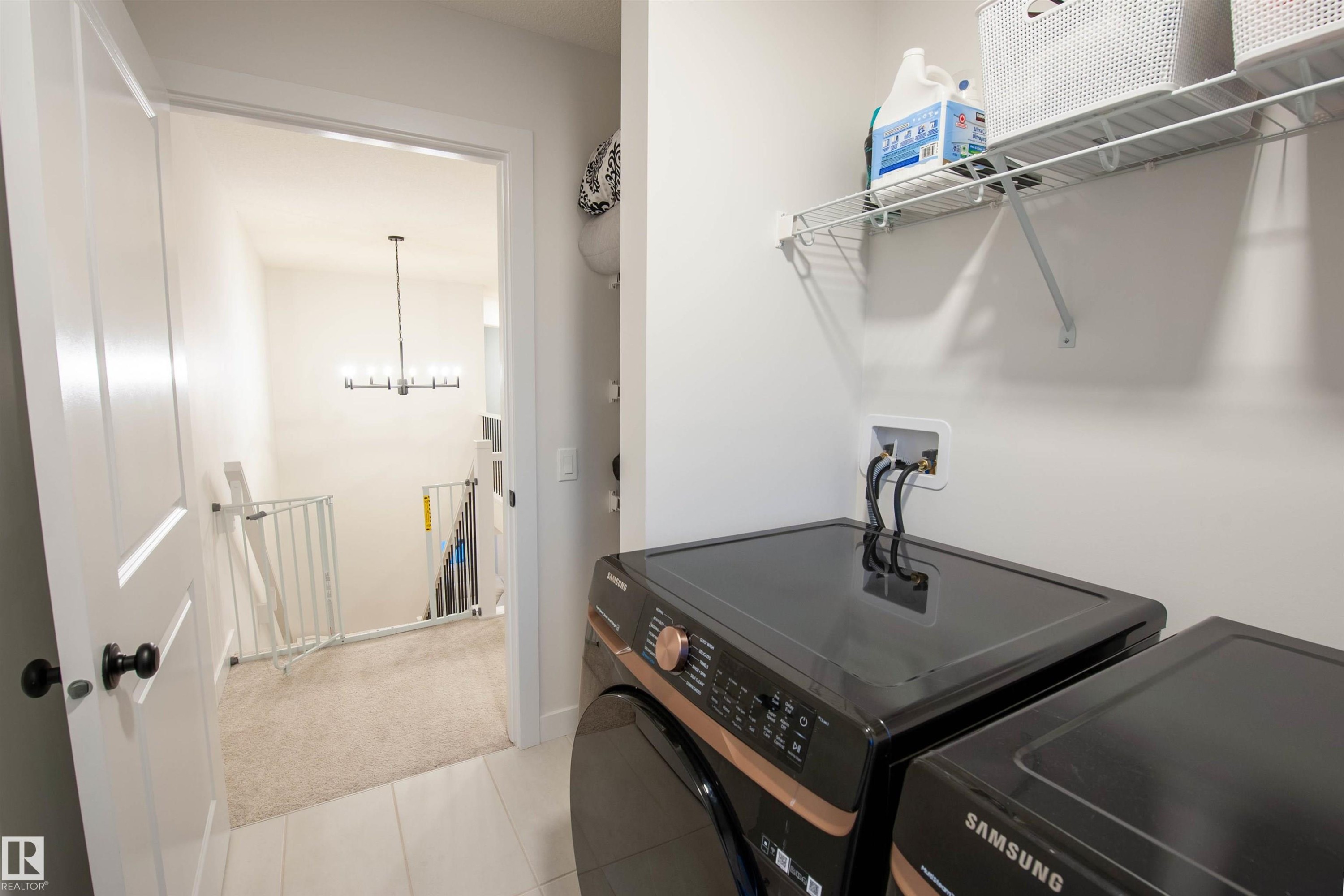 3453 Craig Landing, Edmonton, AB - Indoor Photo Showing Laundry Room