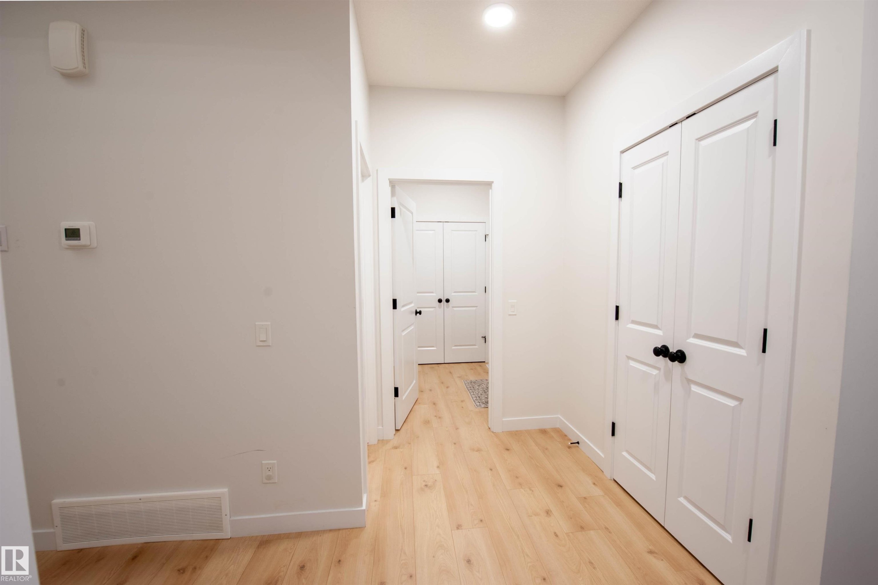 3453 Craig Landing, Edmonton, AB - Indoor Photo Showing Other Room