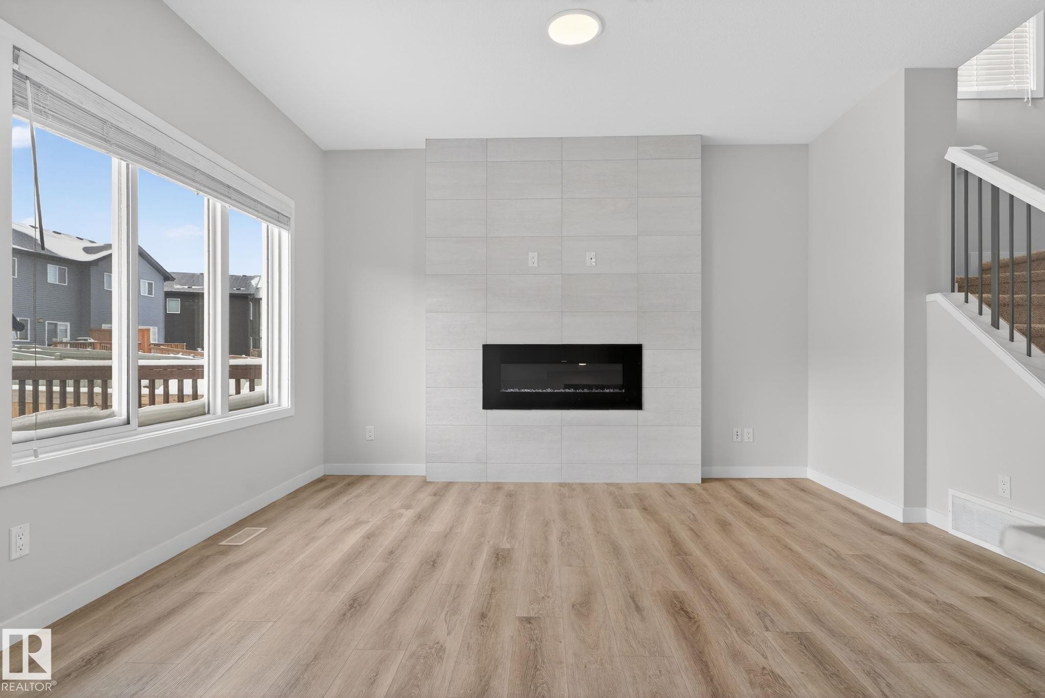 9125 Pear Drive, Edmonton, AB - Indoor Photo Showing Living Room With Fireplace