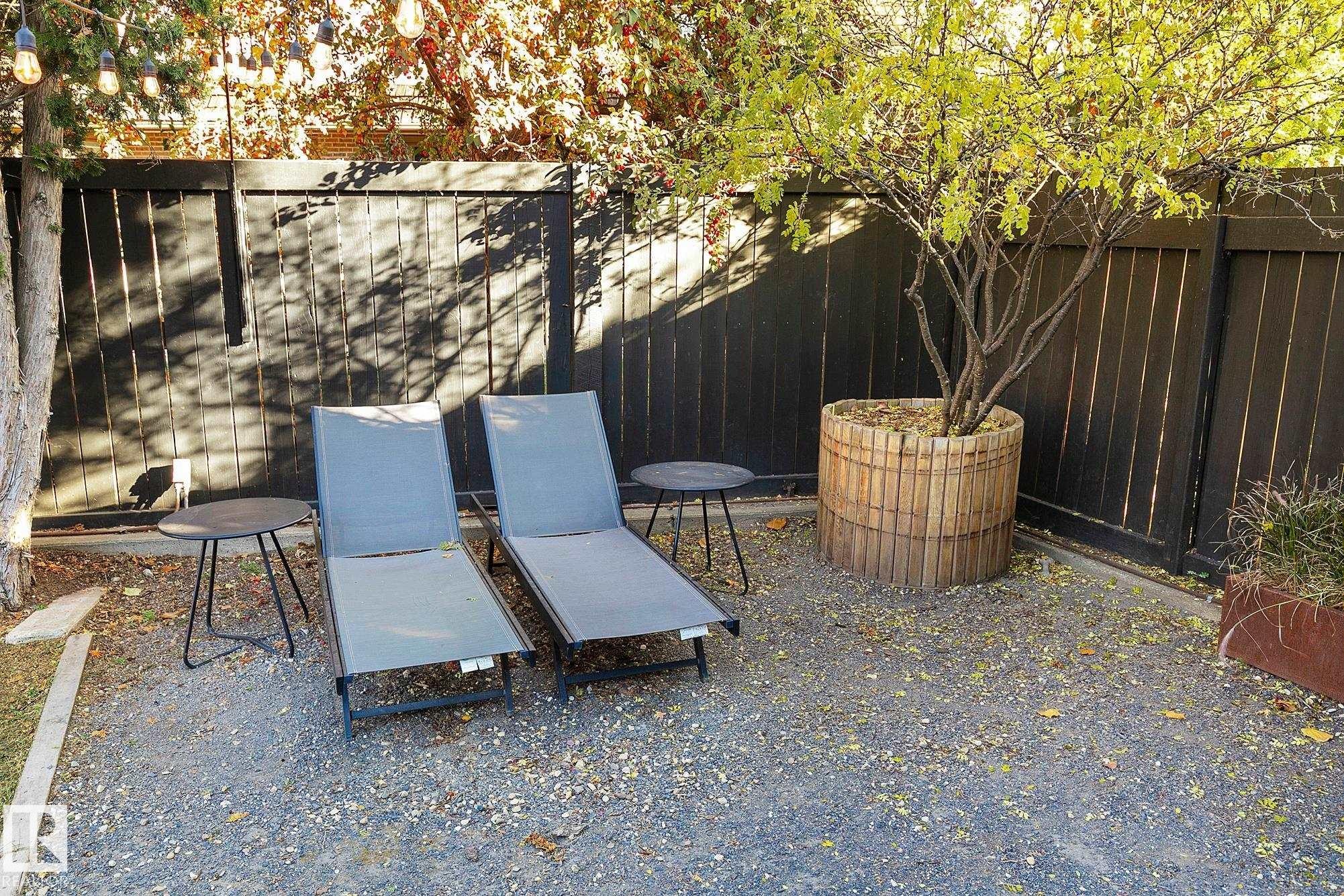 100 Wolf Willow Crescent, Edmonton, AB - Outdoor