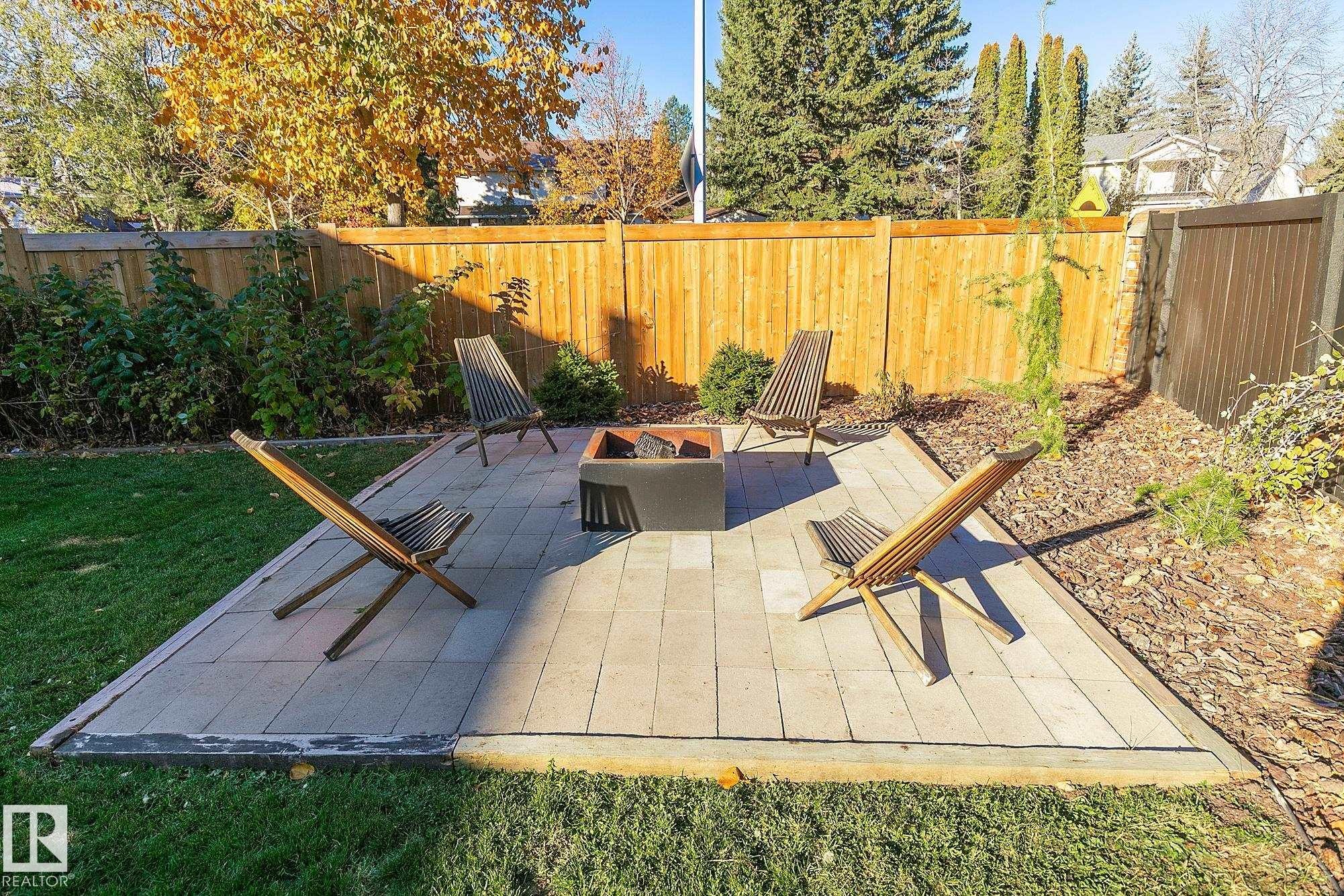 100 Wolf Willow Crescent, Edmonton, AB - Outdoor