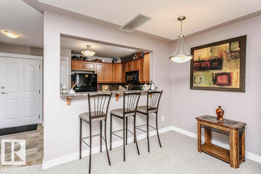 325 7801 Golf Course Road, Stony Plain, AB - Indoor