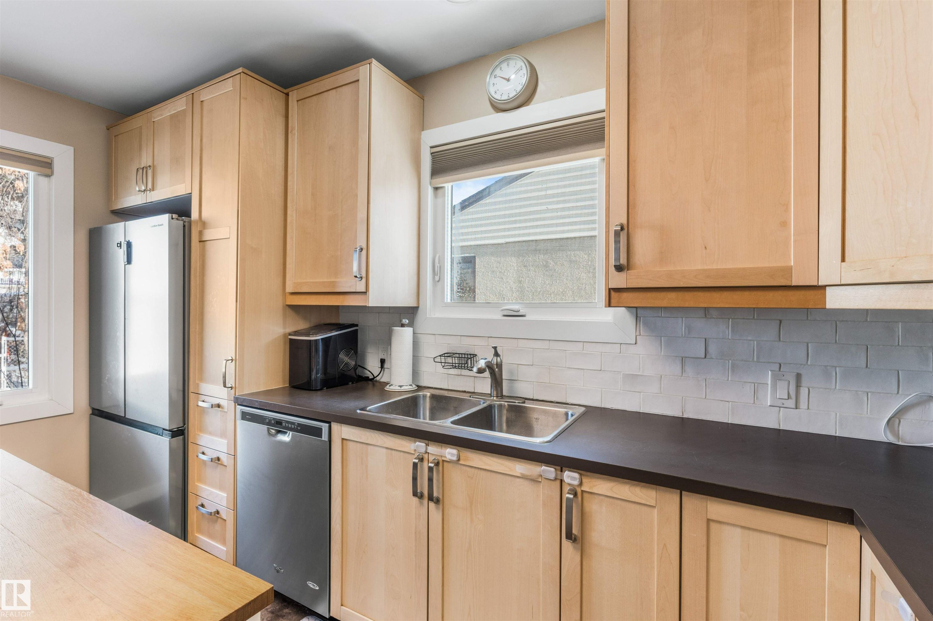 4917 54 Avenue, Stony Plain, AB