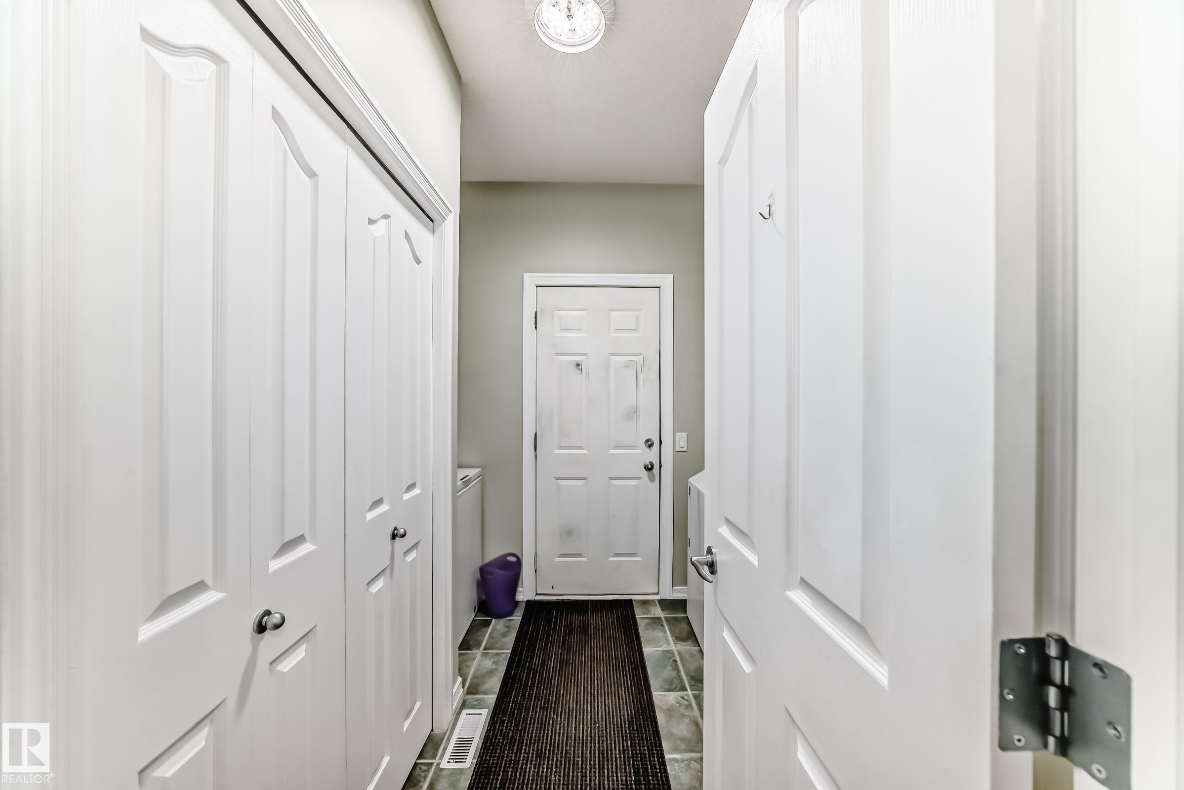 576 Glenwright Crescent, Edmonton, AB - Indoor Photo Showing Other Room