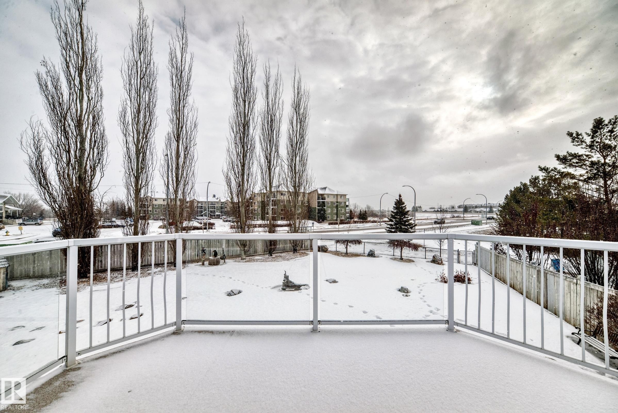 576 Glenwright Crescent, Edmonton, AB - Outdoor