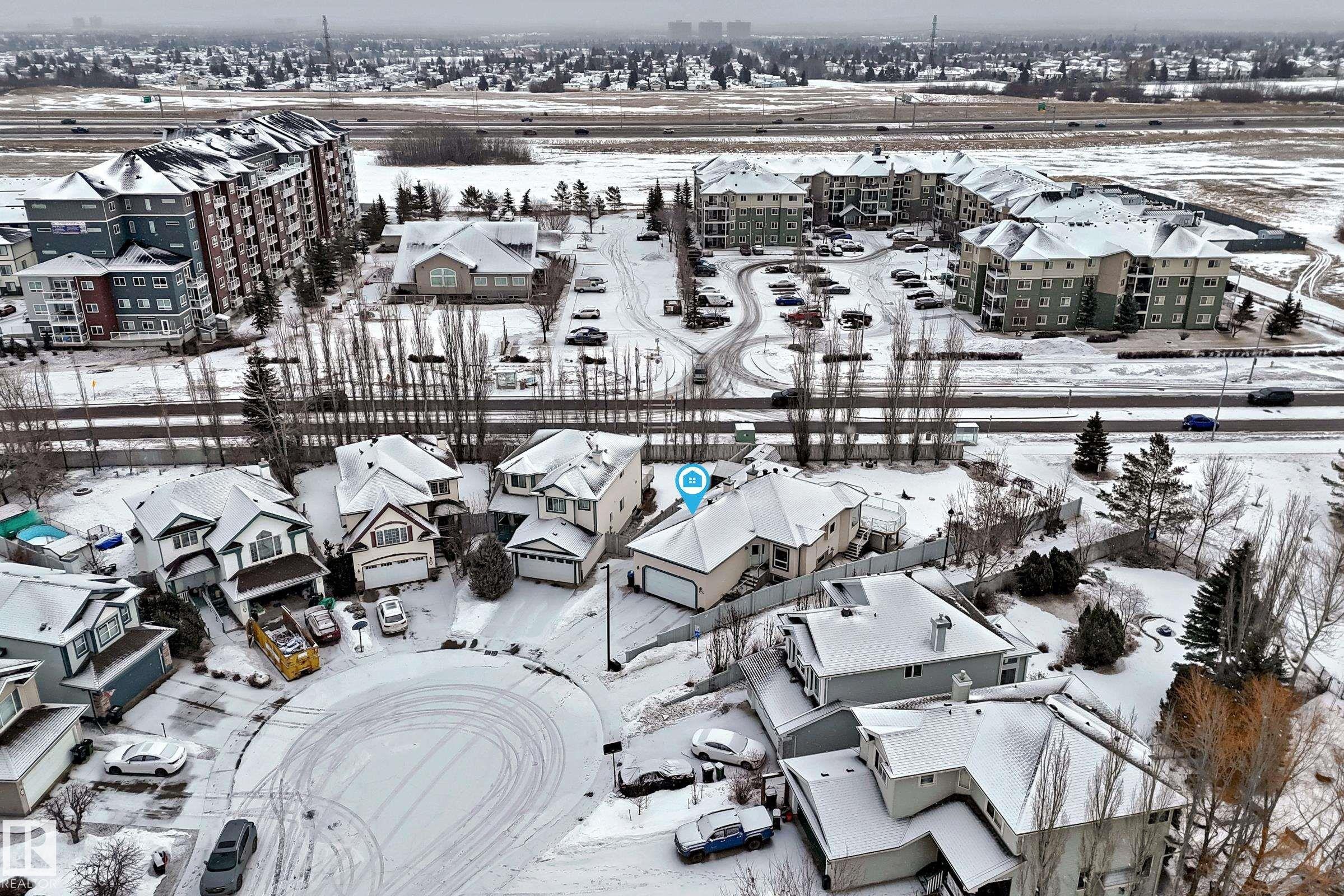 576 Glenwright Crescent, Edmonton, AB - Outdoor With View