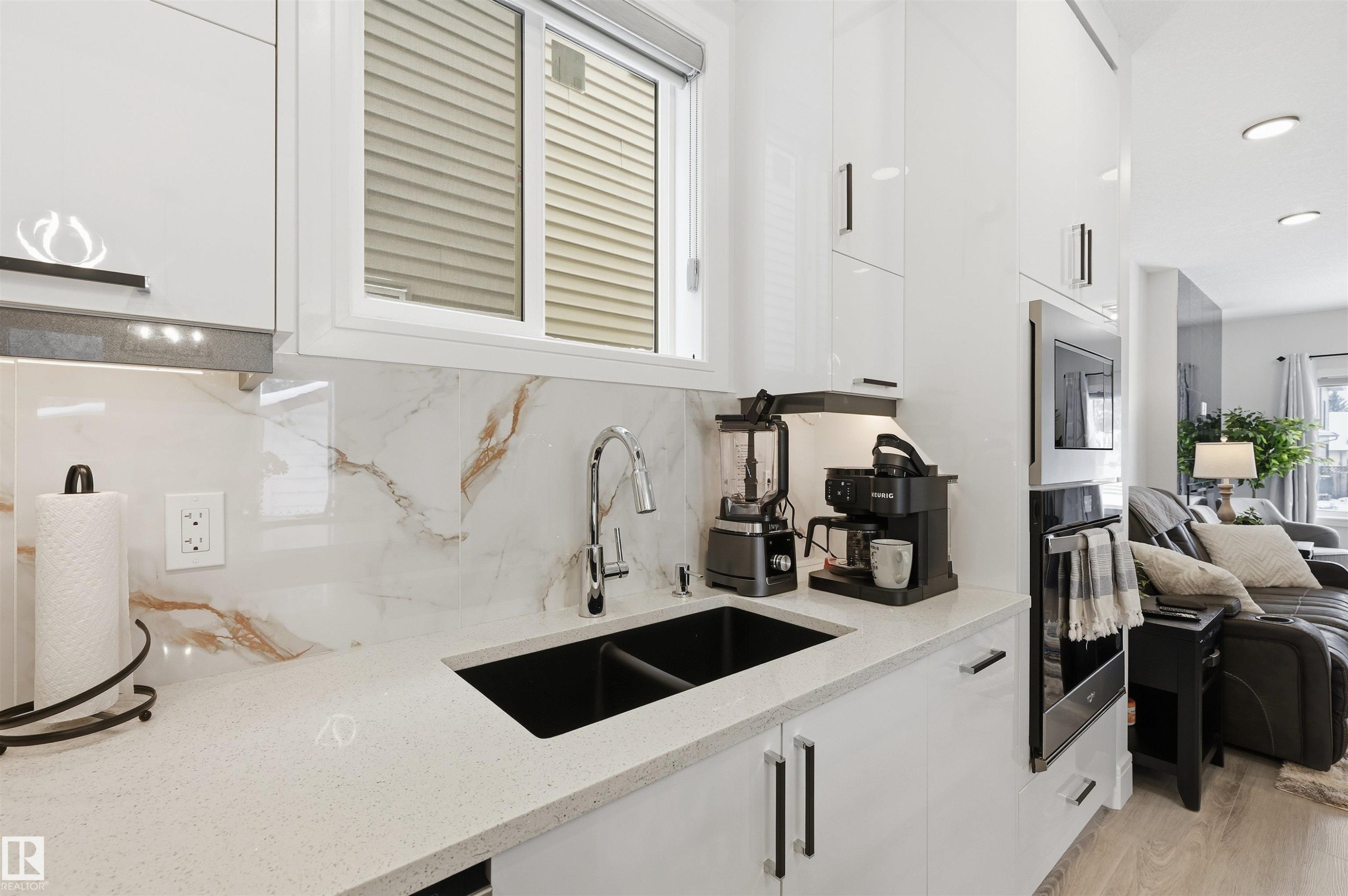 10909 151 Street, Edmonton, AB - Indoor Photo Showing Kitchen With Double Sink