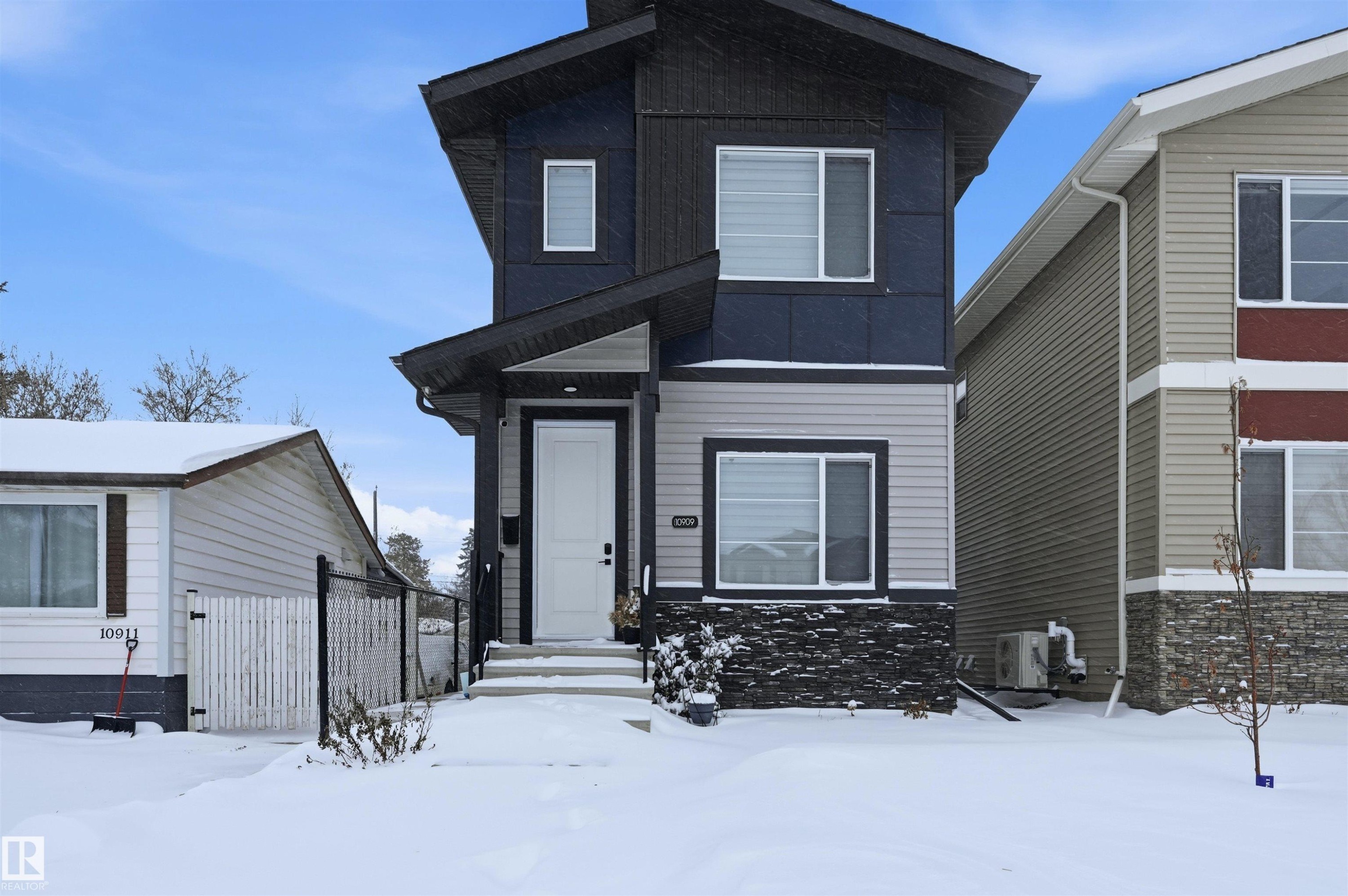 10909 151 Street, Edmonton, AB - Outdoor