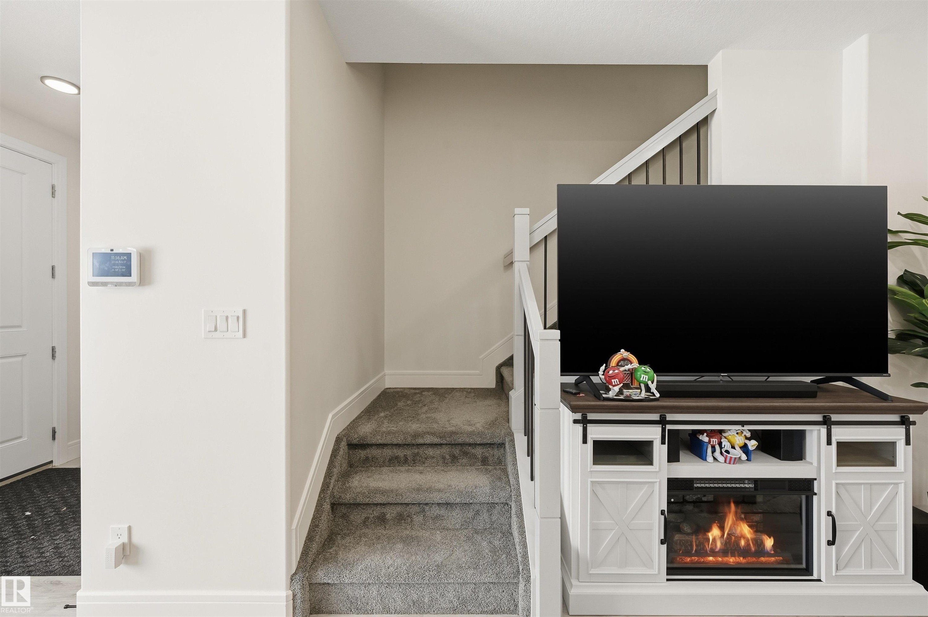 10909 151 Street, Edmonton, AB - Indoor Photo Showing Other Room