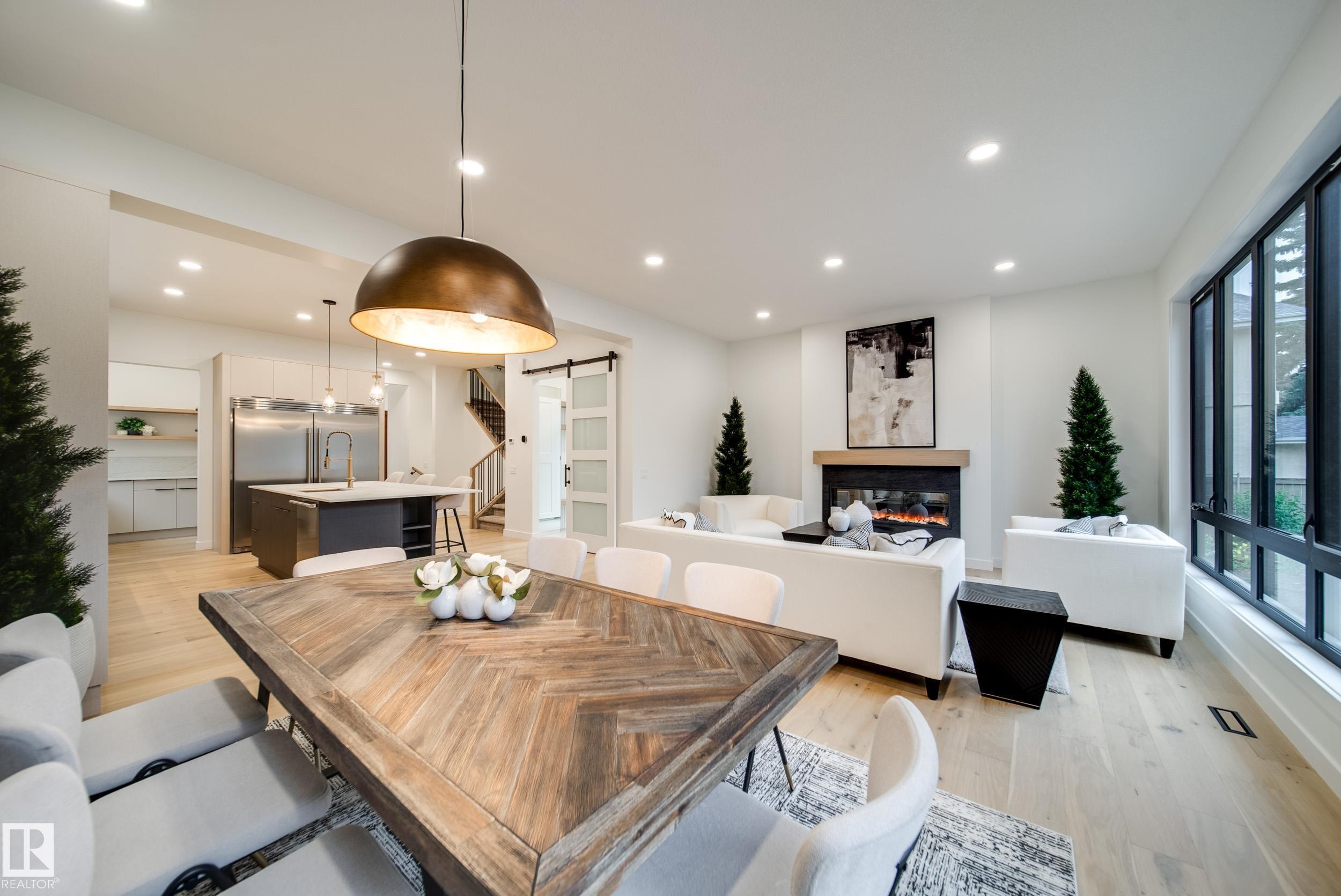 40A Valleyview Crescent, Edmonton, AB - Indoor With Fireplace