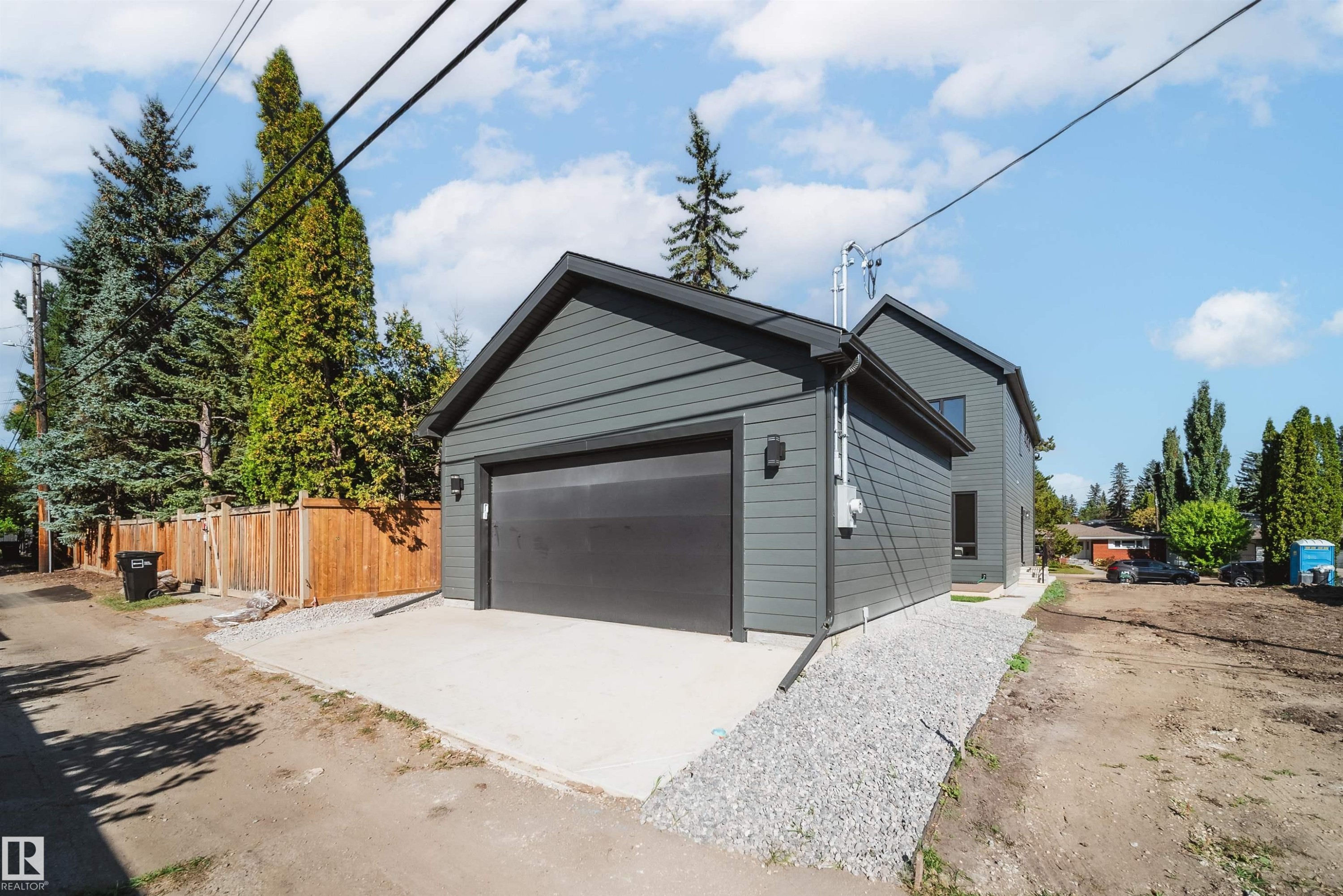 40A Valleyview Crescent, Edmonton, AB - Outdoor