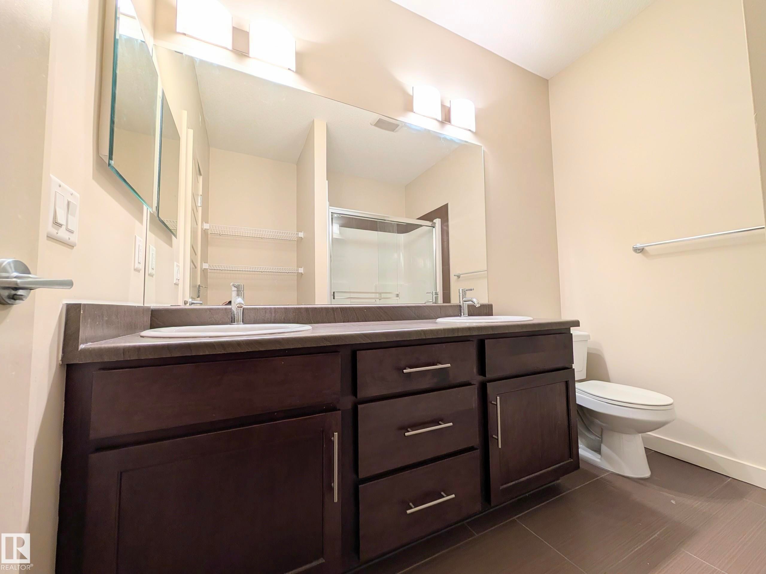 435 308 Ambleside Link Link, Edmonton, AB - Indoor Photo Showing Bathroom