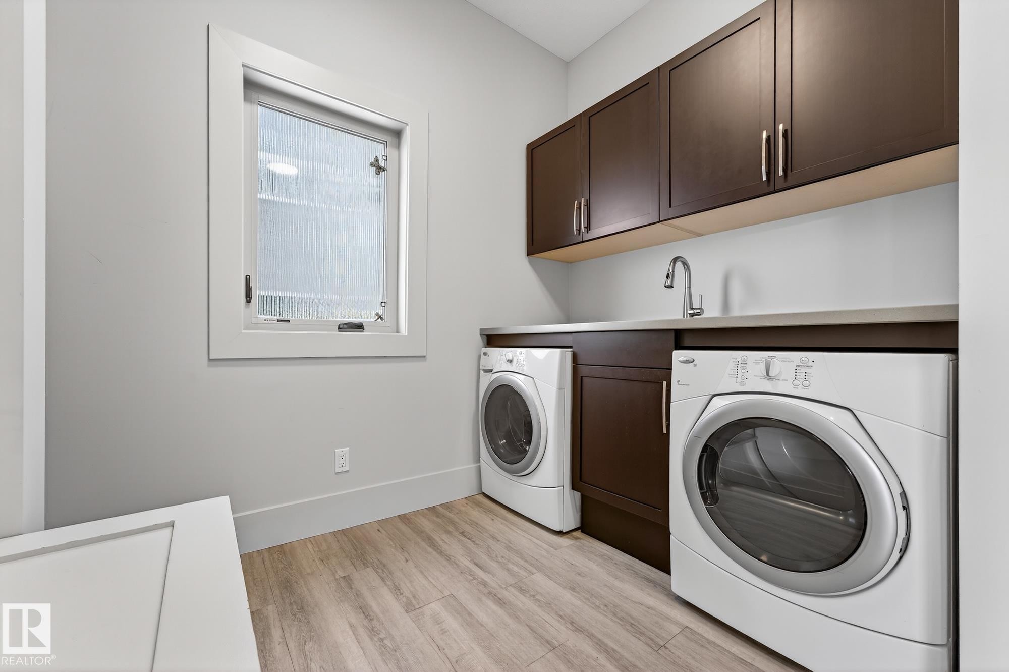 4001 Triomphe Boulevard, Beaumont, AB - Indoor Photo Showing Laundry Room