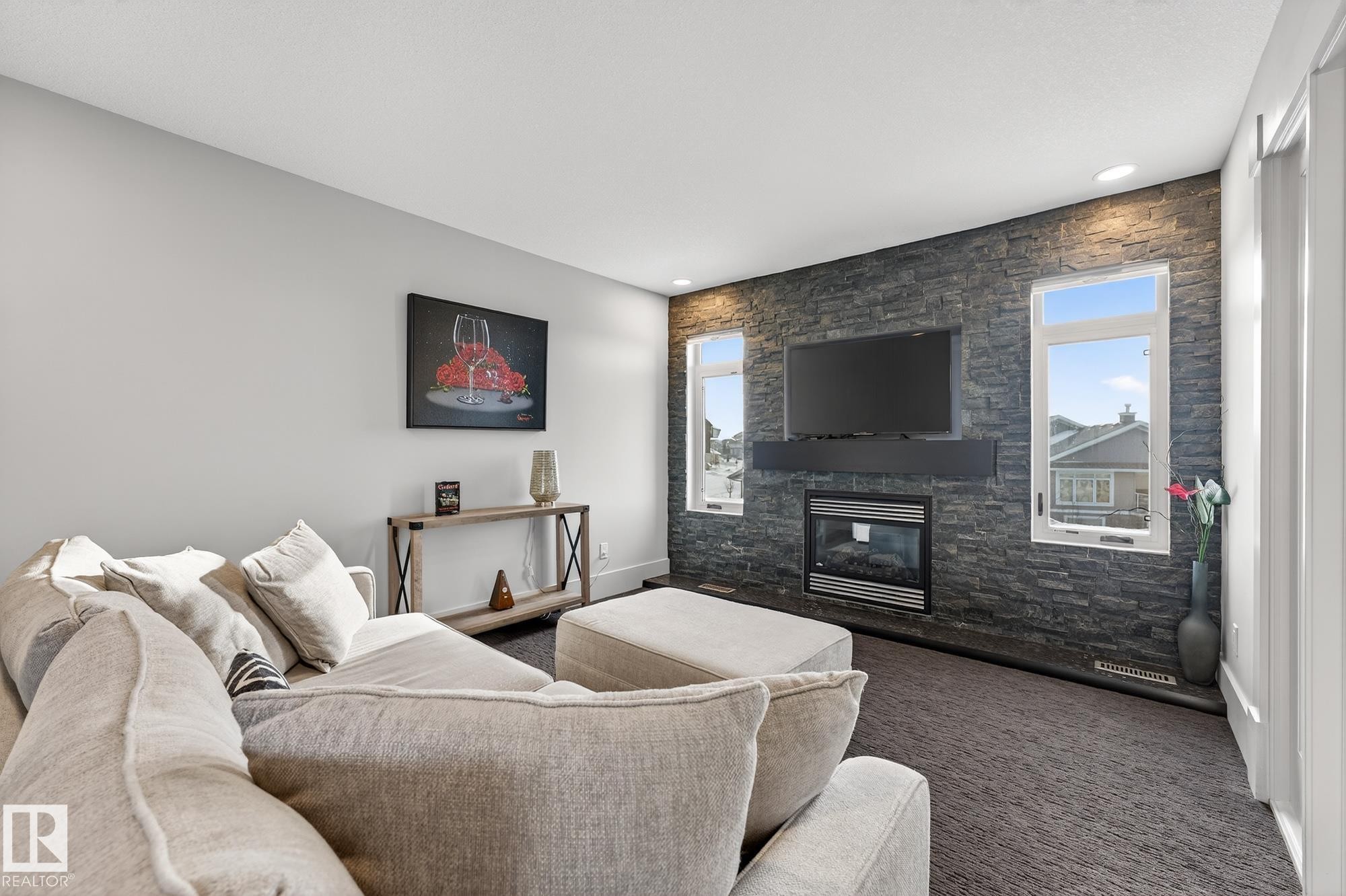 4001 Triomphe Boulevard, Beaumont, AB - Indoor Photo Showing Living Room With Fireplace