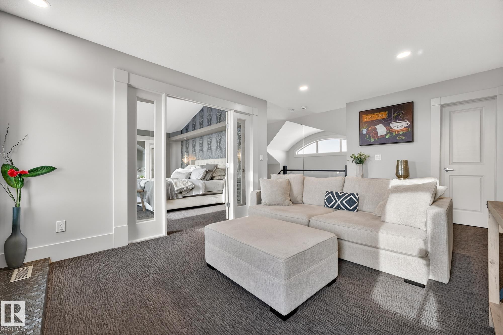 4001 Triomphe Boulevard, Beaumont, AB - Indoor