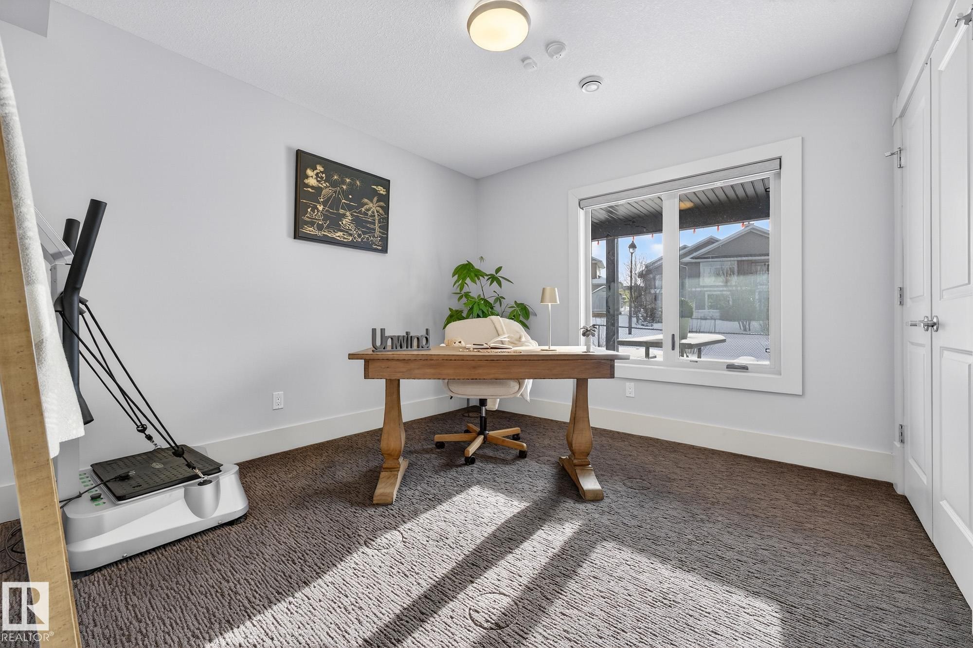 4001 Triomphe Boulevard, Beaumont, AB - Indoor Photo Showing Office