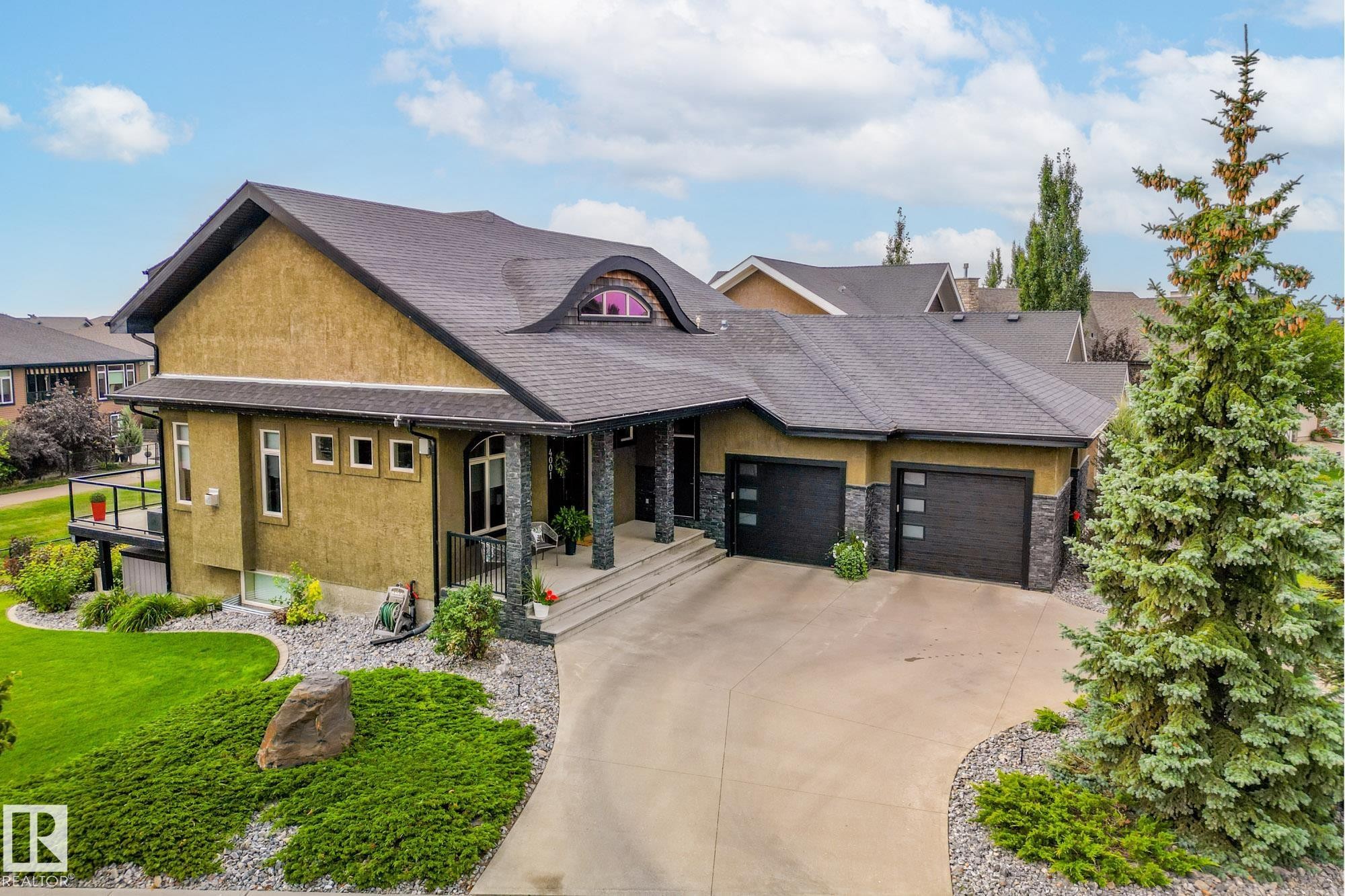 4001 Triomphe Boulevard, Beaumont, AB - Outdoor With Facade