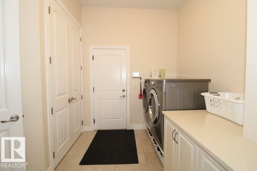 176 Ambleside Drive, Edmonton, AB - Indoor Photo Showing Laundry Room