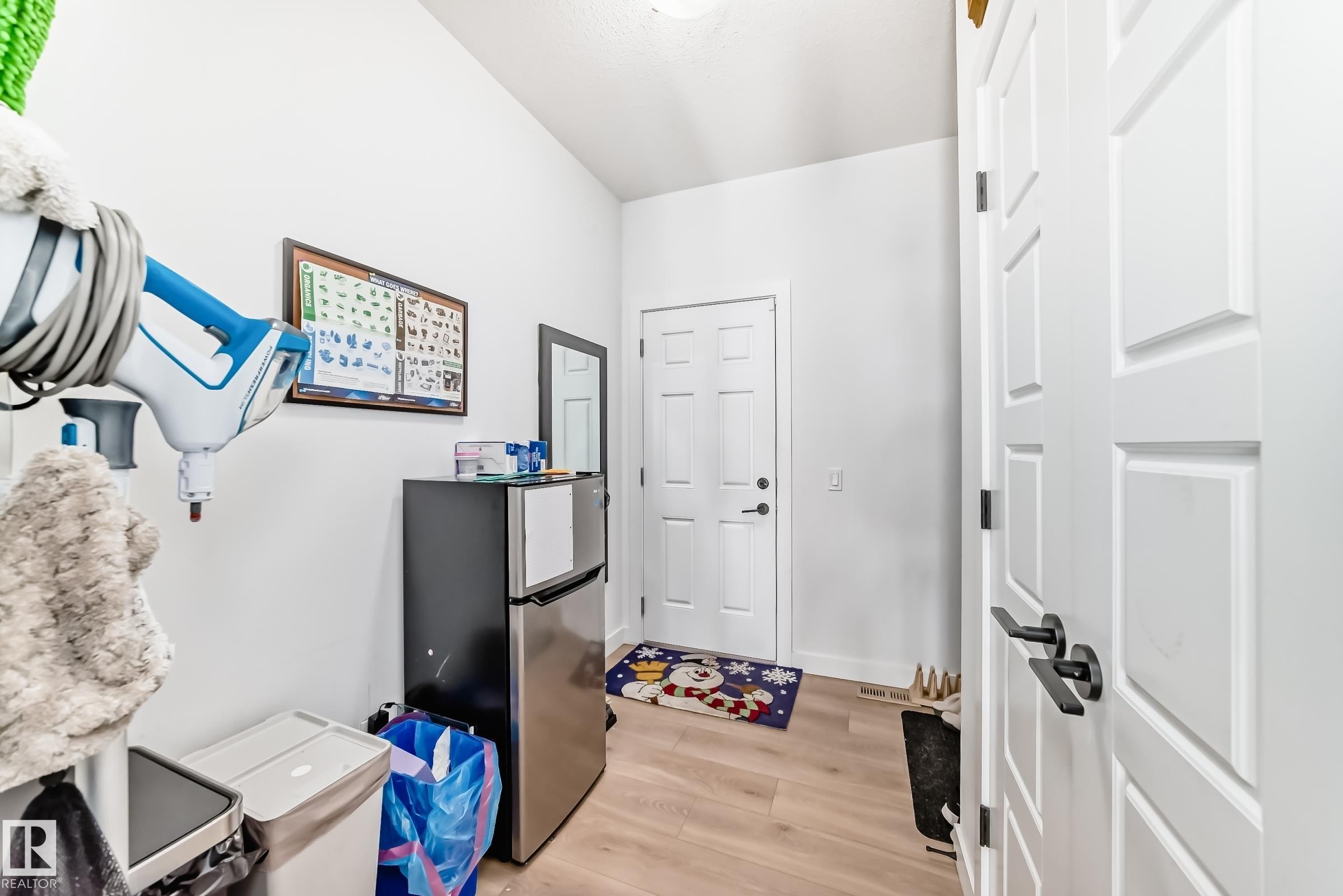 71 Jamison Crescent, St. Albert, AB - Indoor Photo Showing Other Room