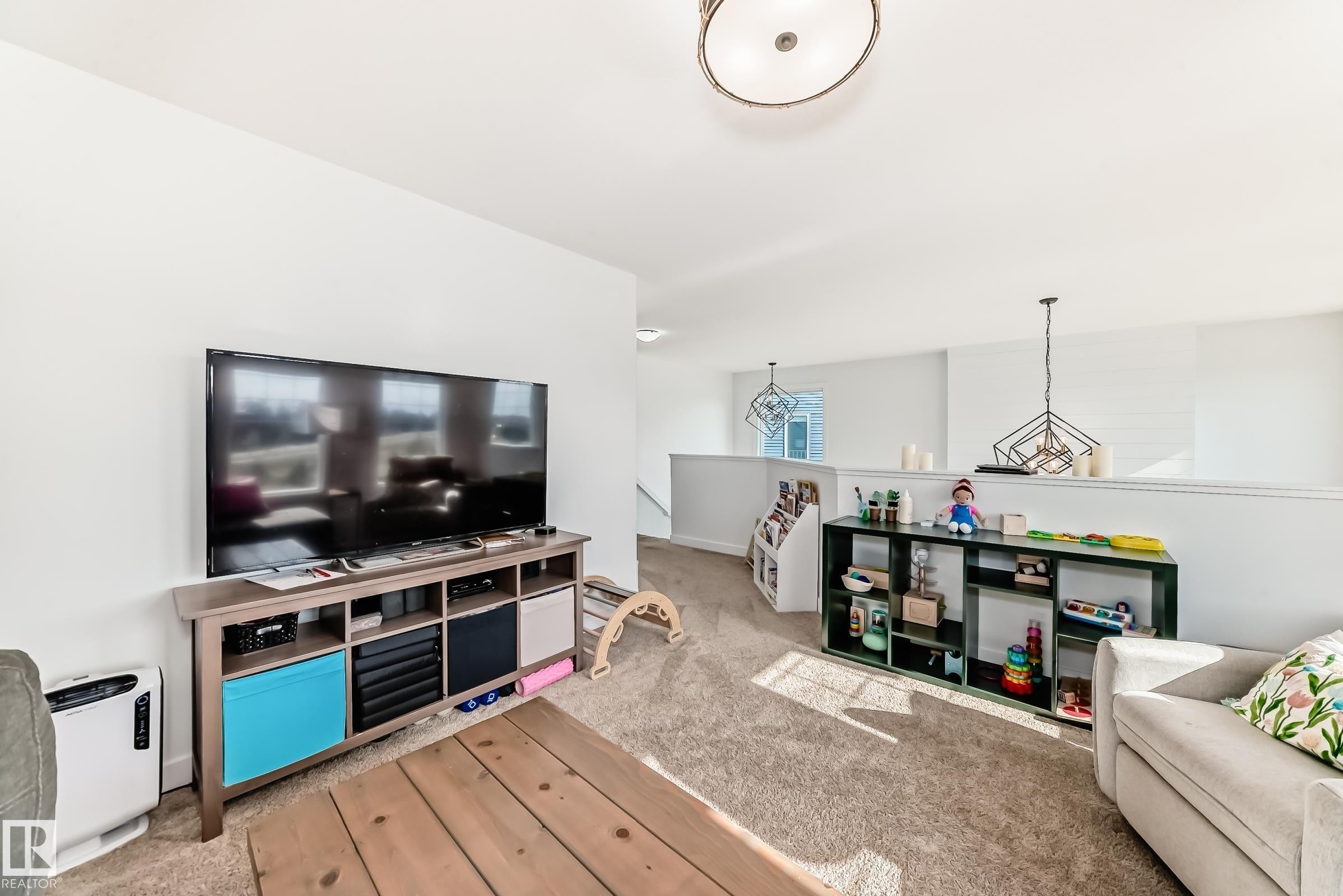 71 Jamison Crescent, St. Albert, AB - Indoor Photo Showing Living Room