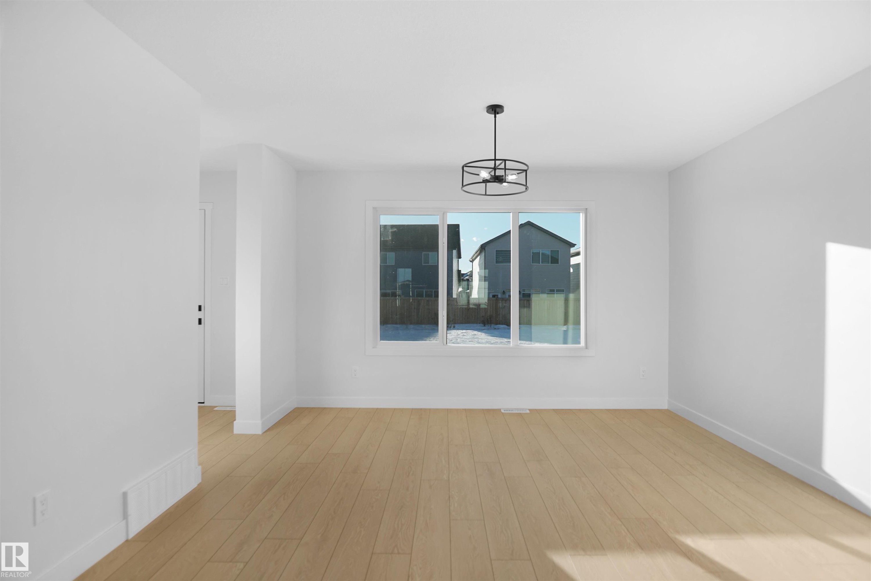 251 Falcon Crescent, Leduc, AB - Indoor Photo Showing Other Room