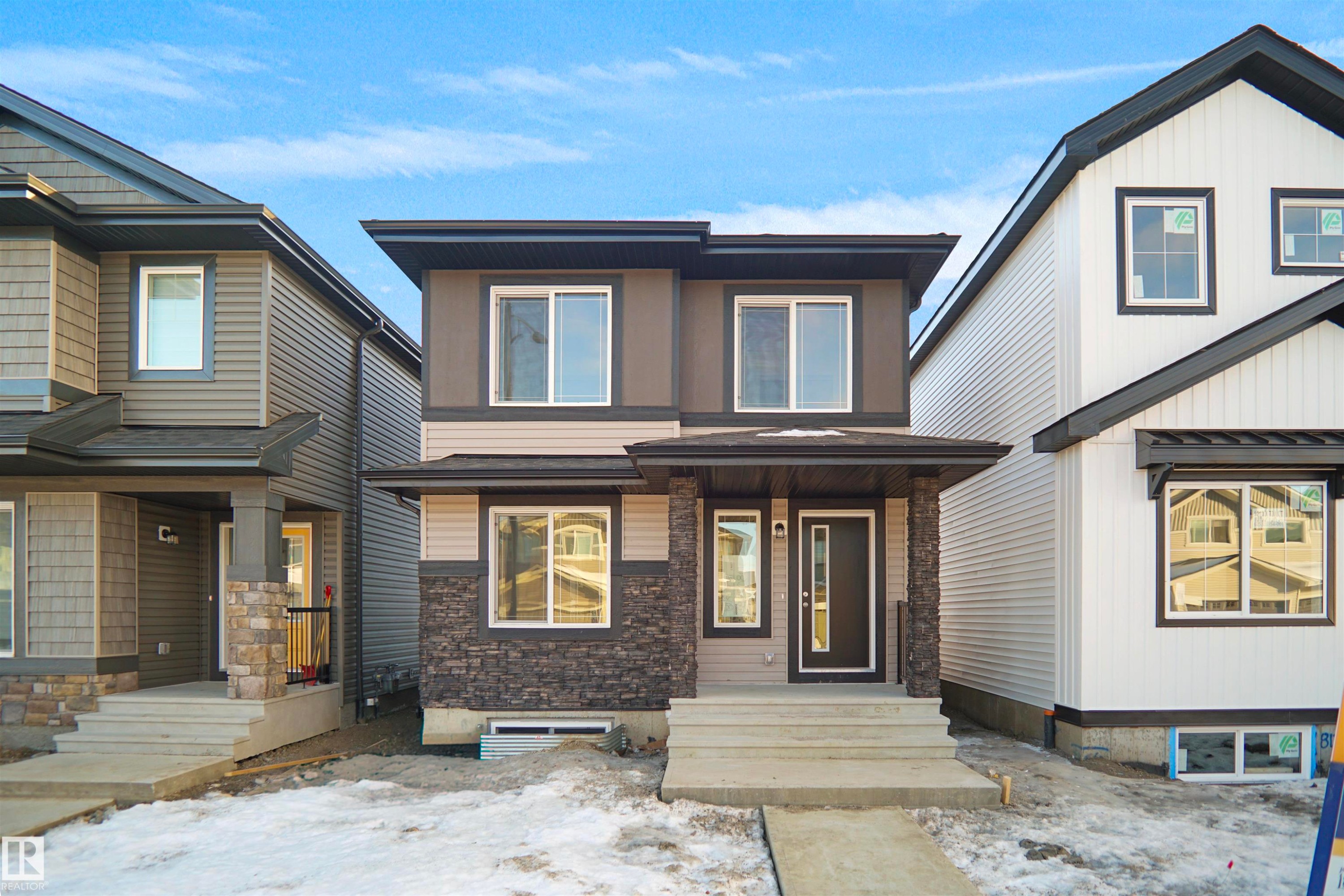 261 Falcon Crescent, Leduc, AB - Outdoor With Facade