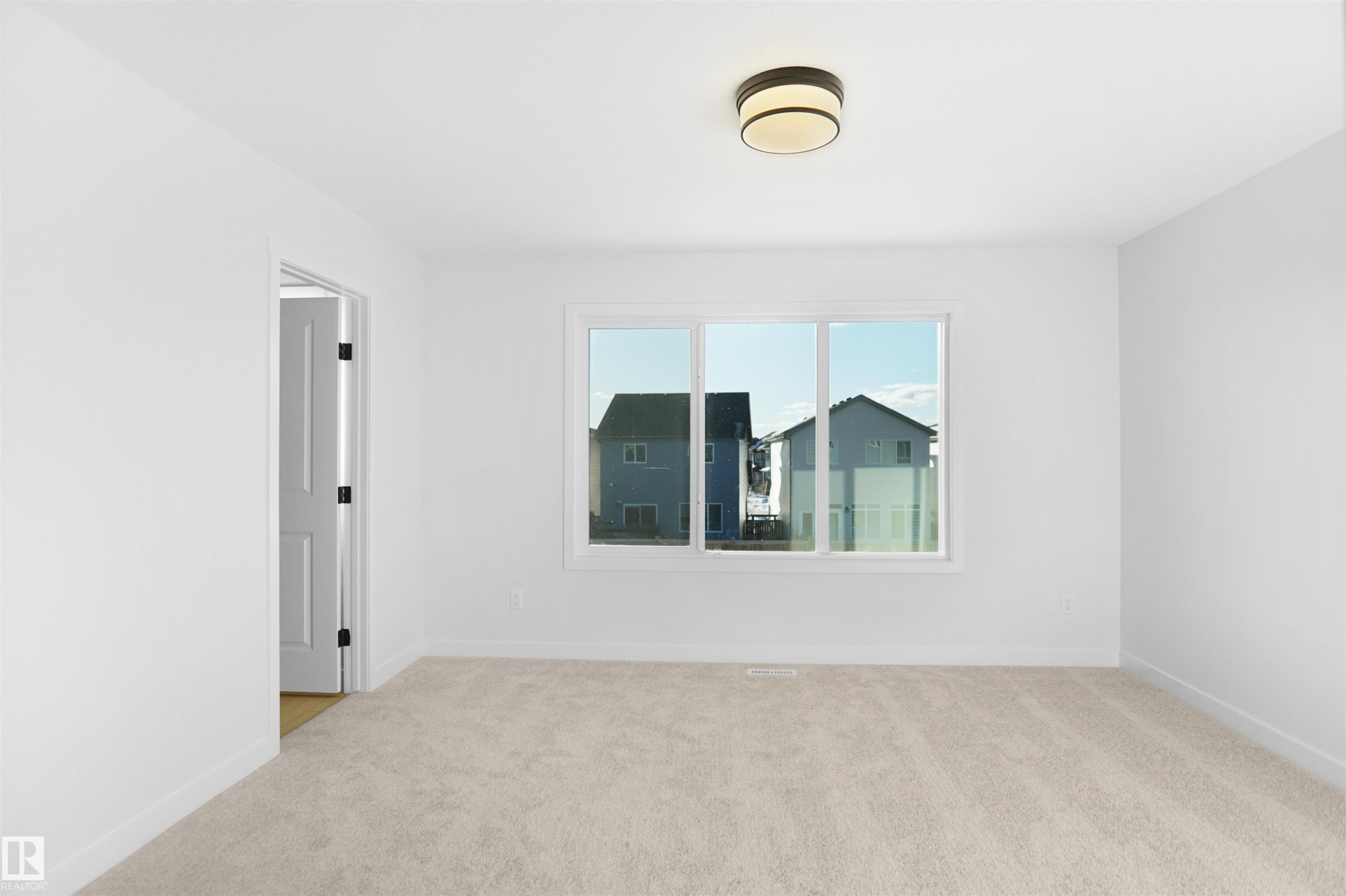 261 Falcon Crescent, Leduc, AB - Indoor Photo Showing Other Room