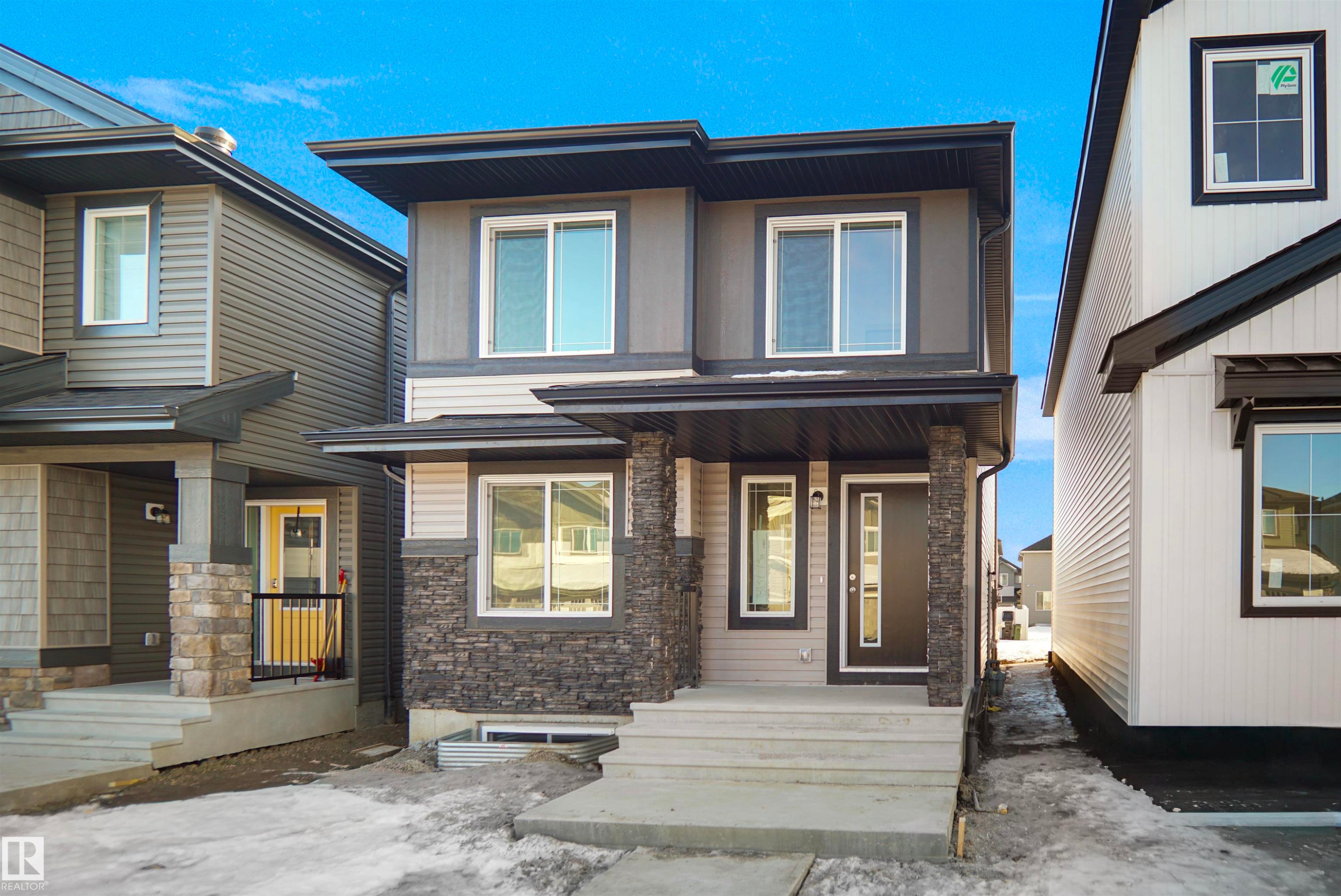 261 Falcon Crescent, Leduc, AB - Outdoor With Facade