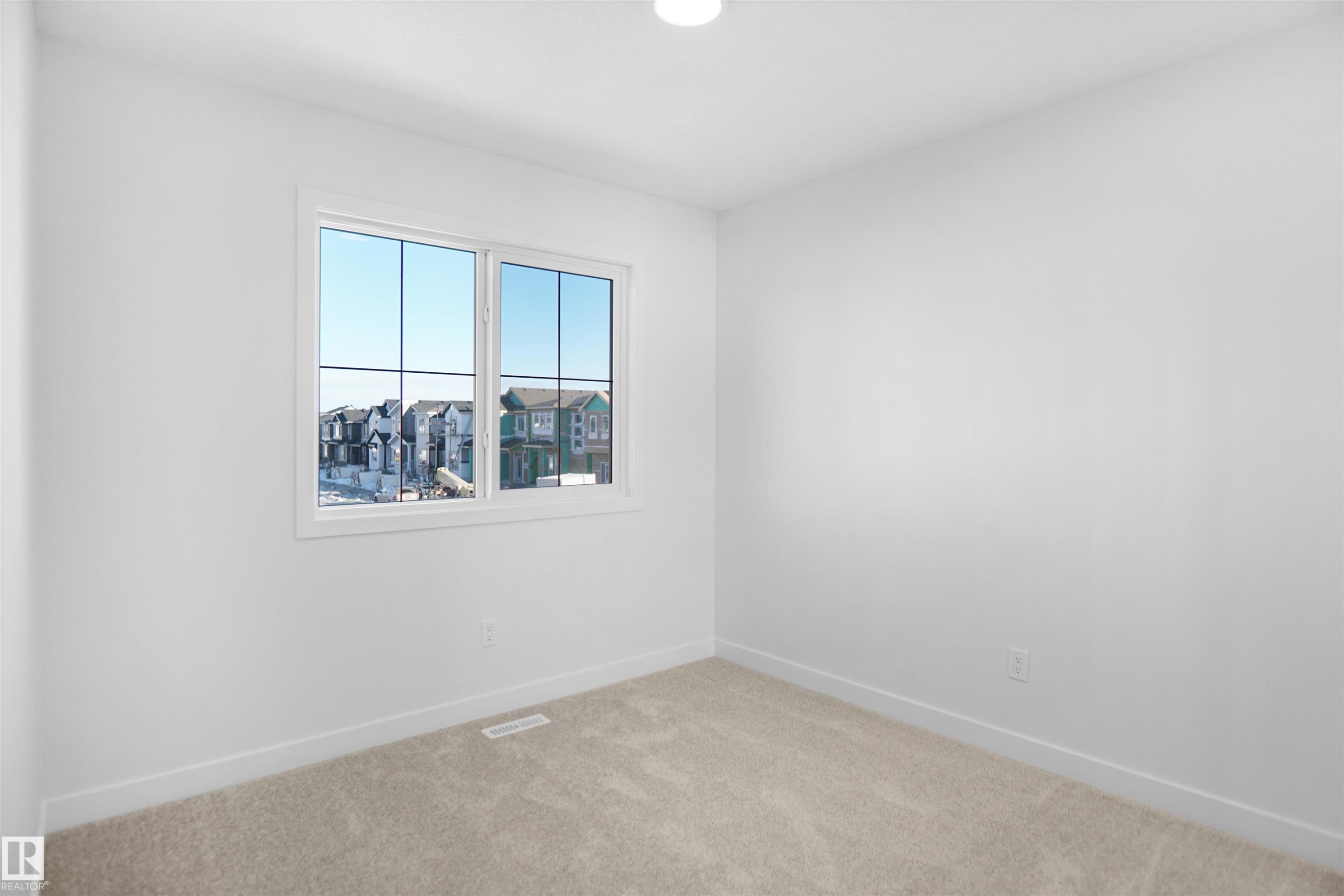 261 Falcon Crescent, Leduc, AB - Indoor Photo Showing Other Room