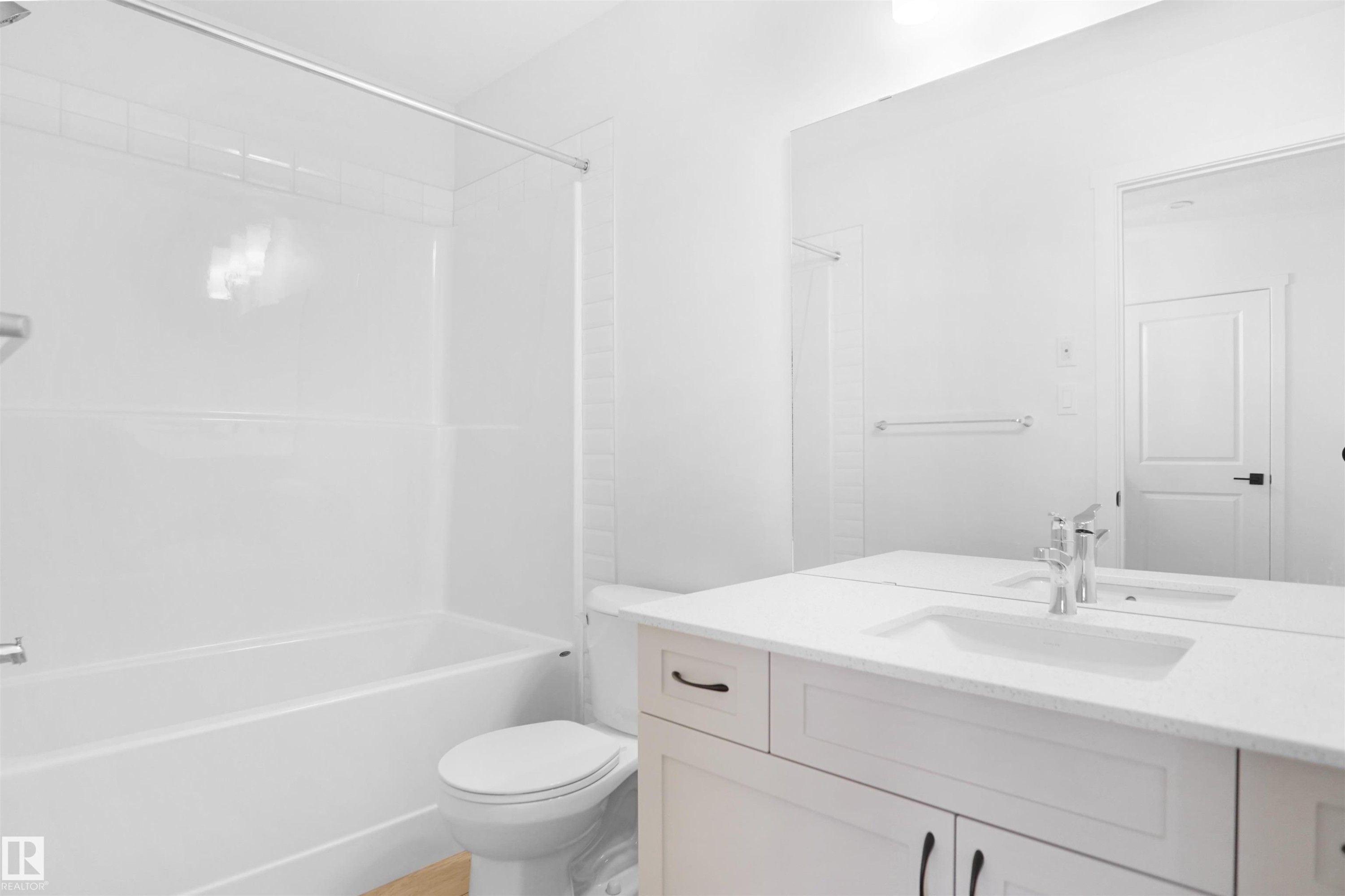 261 Falcon Crescent, Leduc, AB - Indoor Photo Showing Bathroom