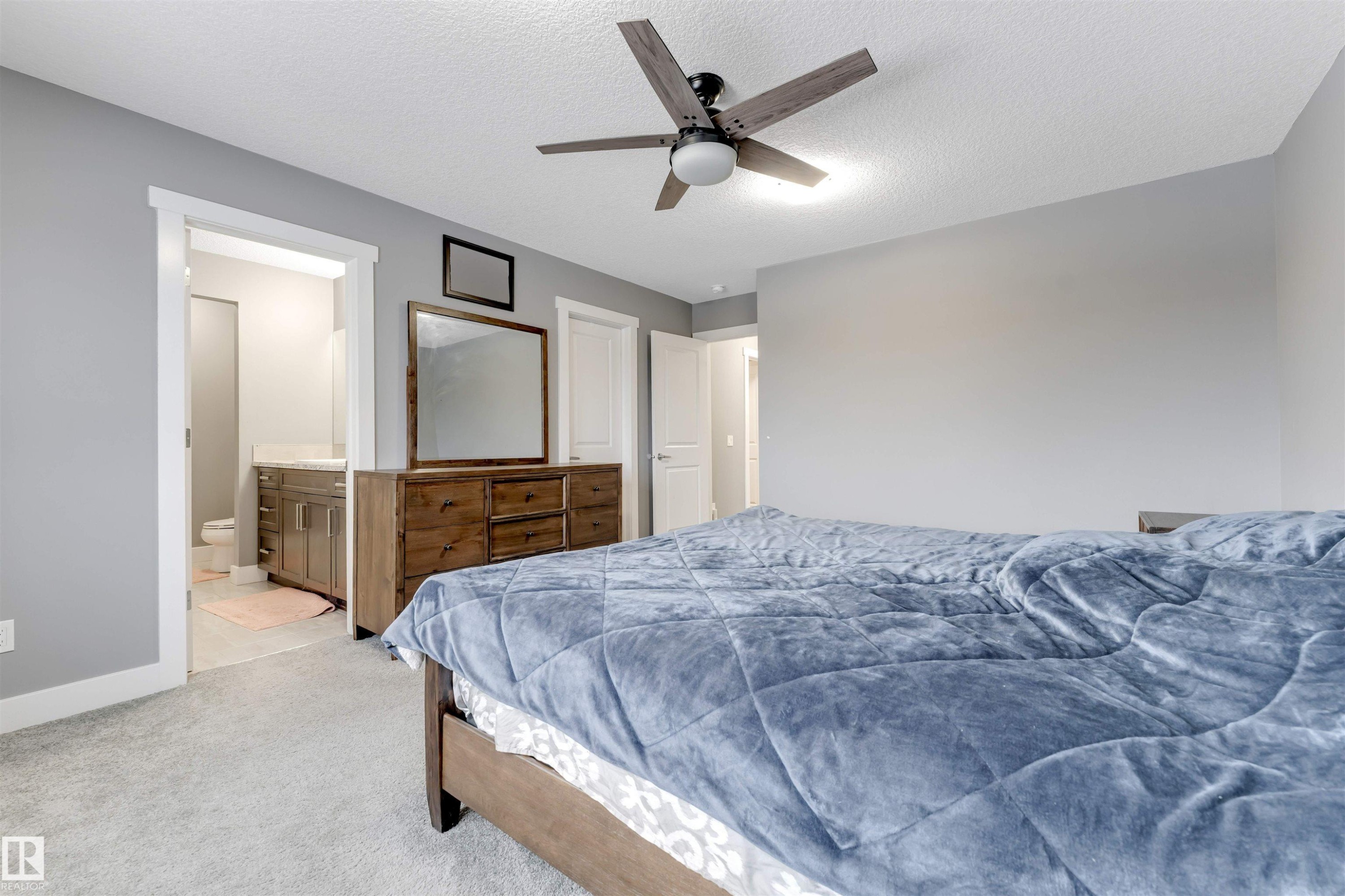 2987 Chokecherry Common, Edmonton, AB - Indoor Photo Showing Bedroom