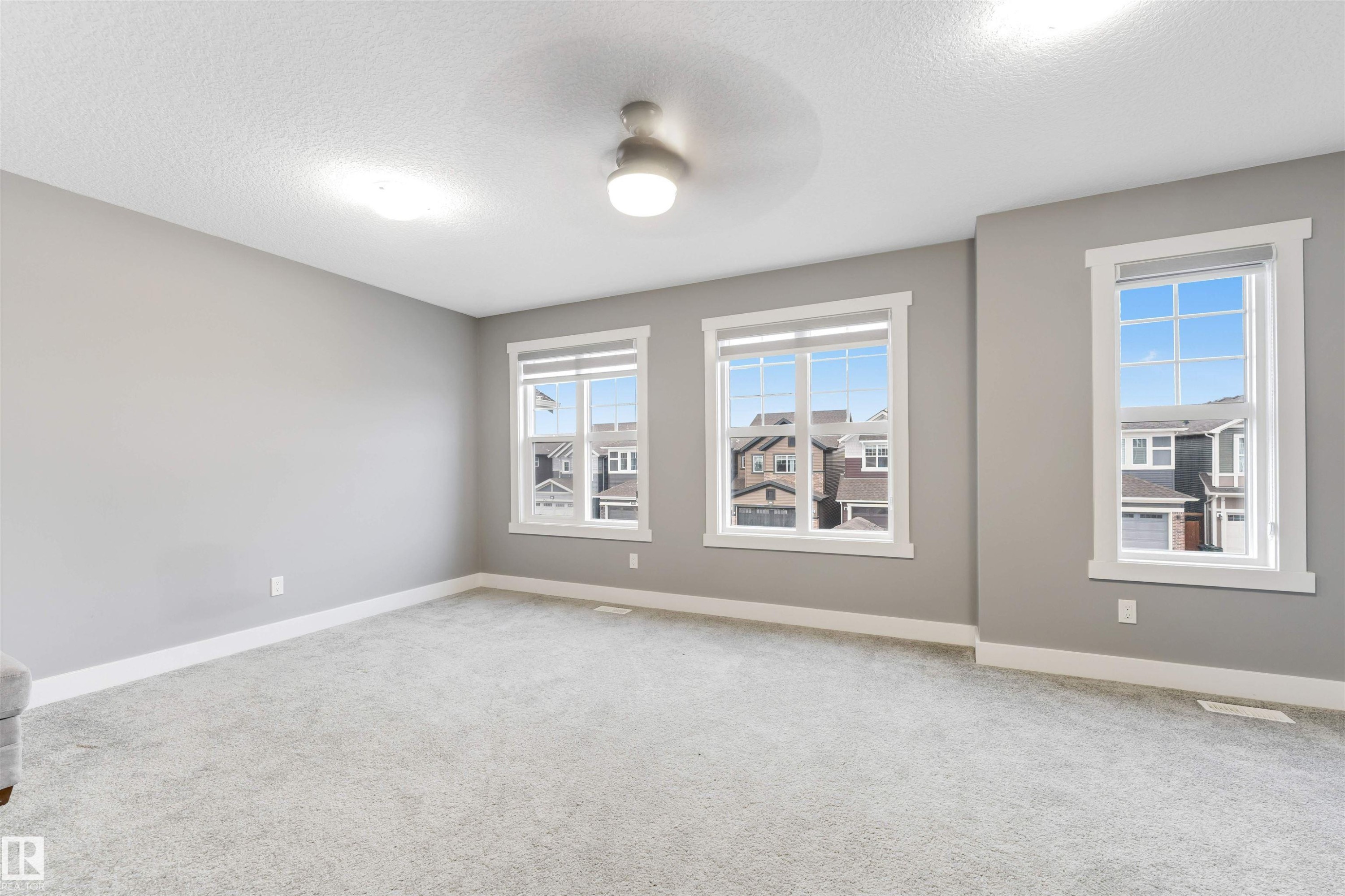 2987 Chokecherry Common, Edmonton, AB - Indoor Photo Showing Other Room