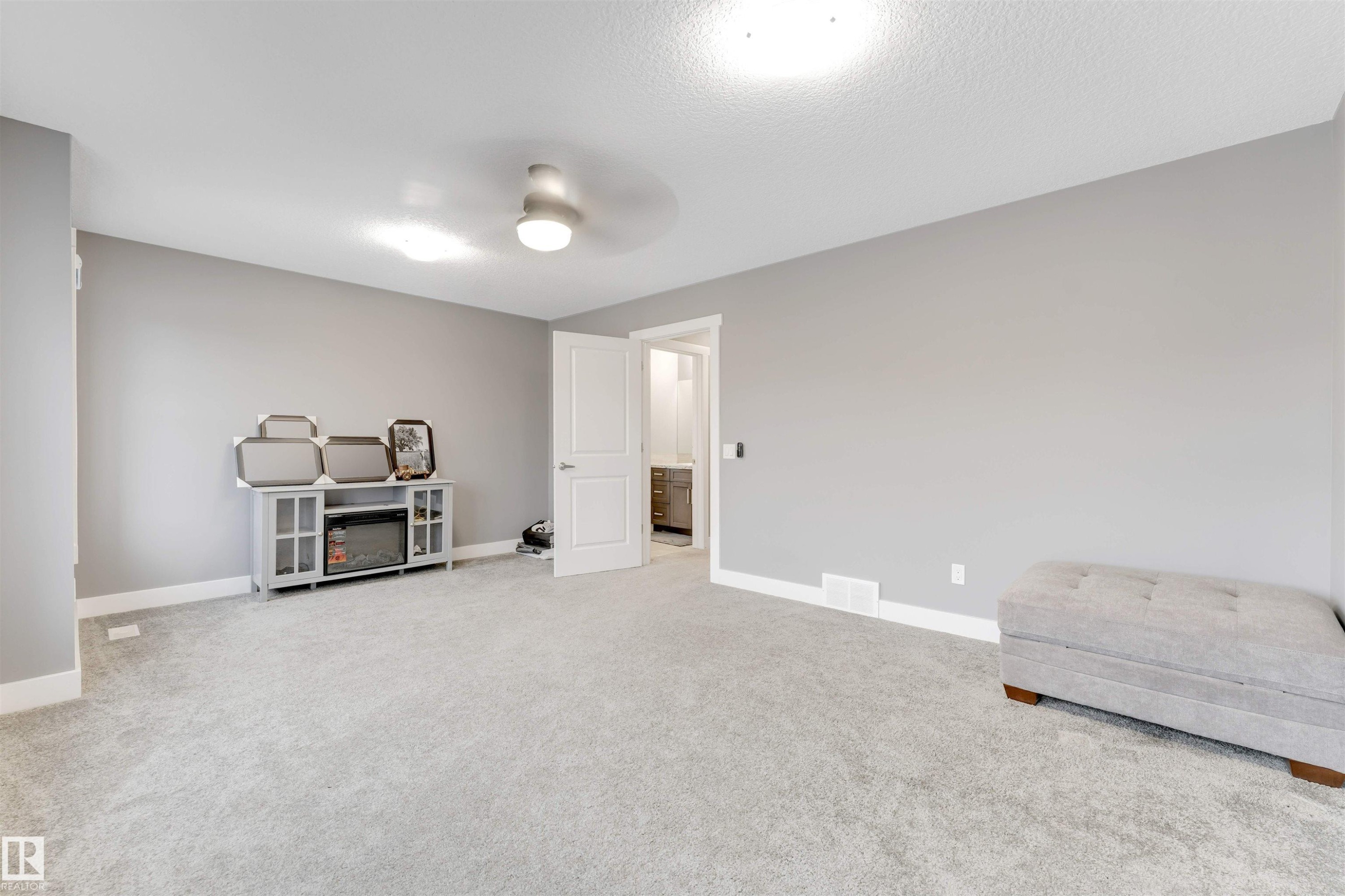 2987 Chokecherry Common, Edmonton, AB - Indoor Photo Showing Other Room