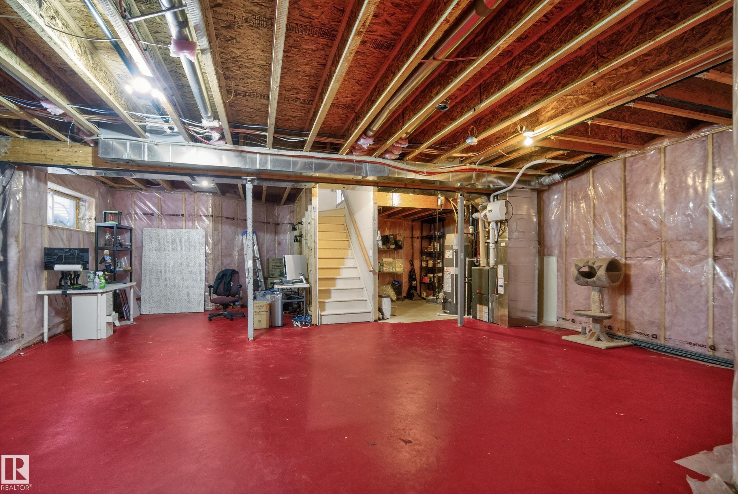 90 Hilldowns Drive, Spruce Grove, AB - Indoor Photo Showing Basement